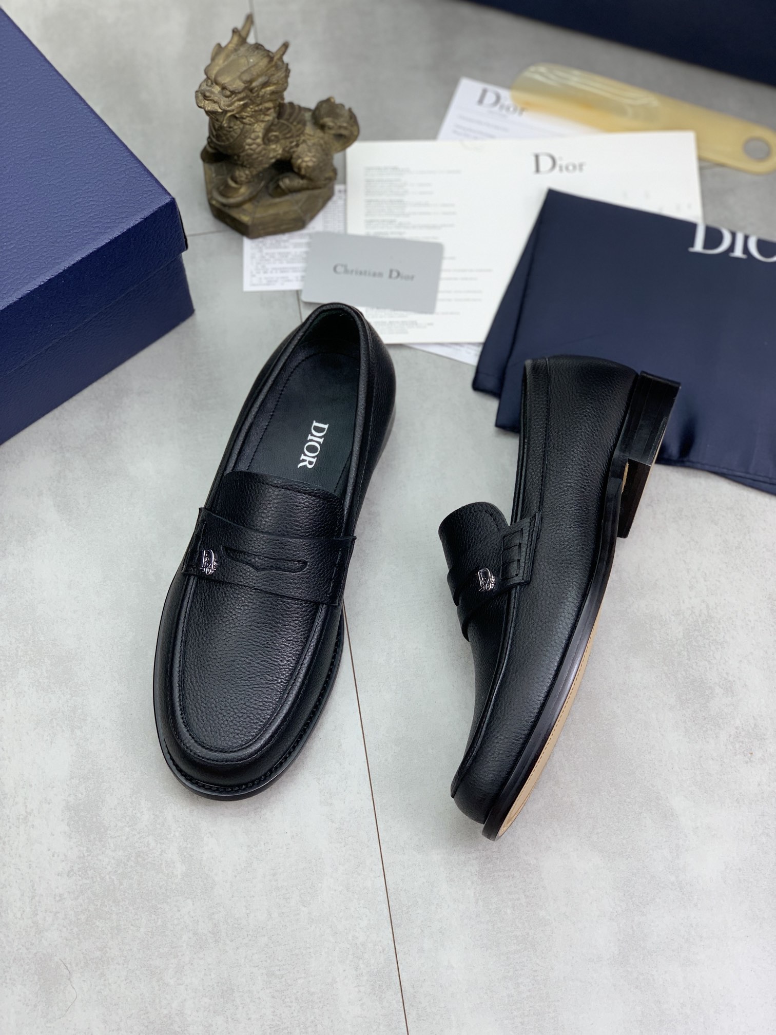 Dior shoe