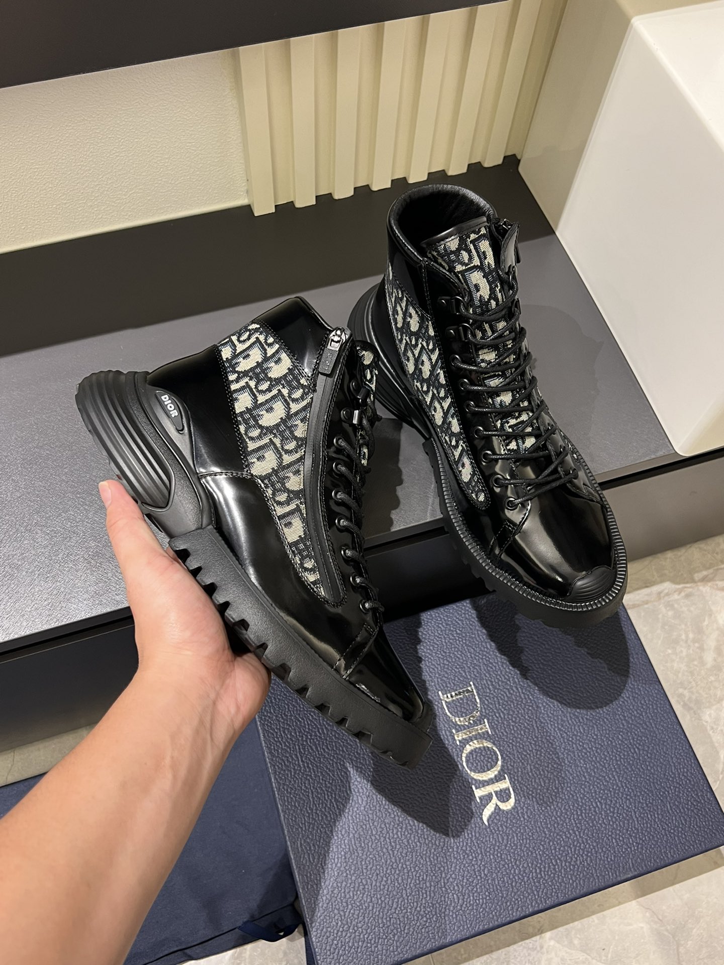 Dior shoe