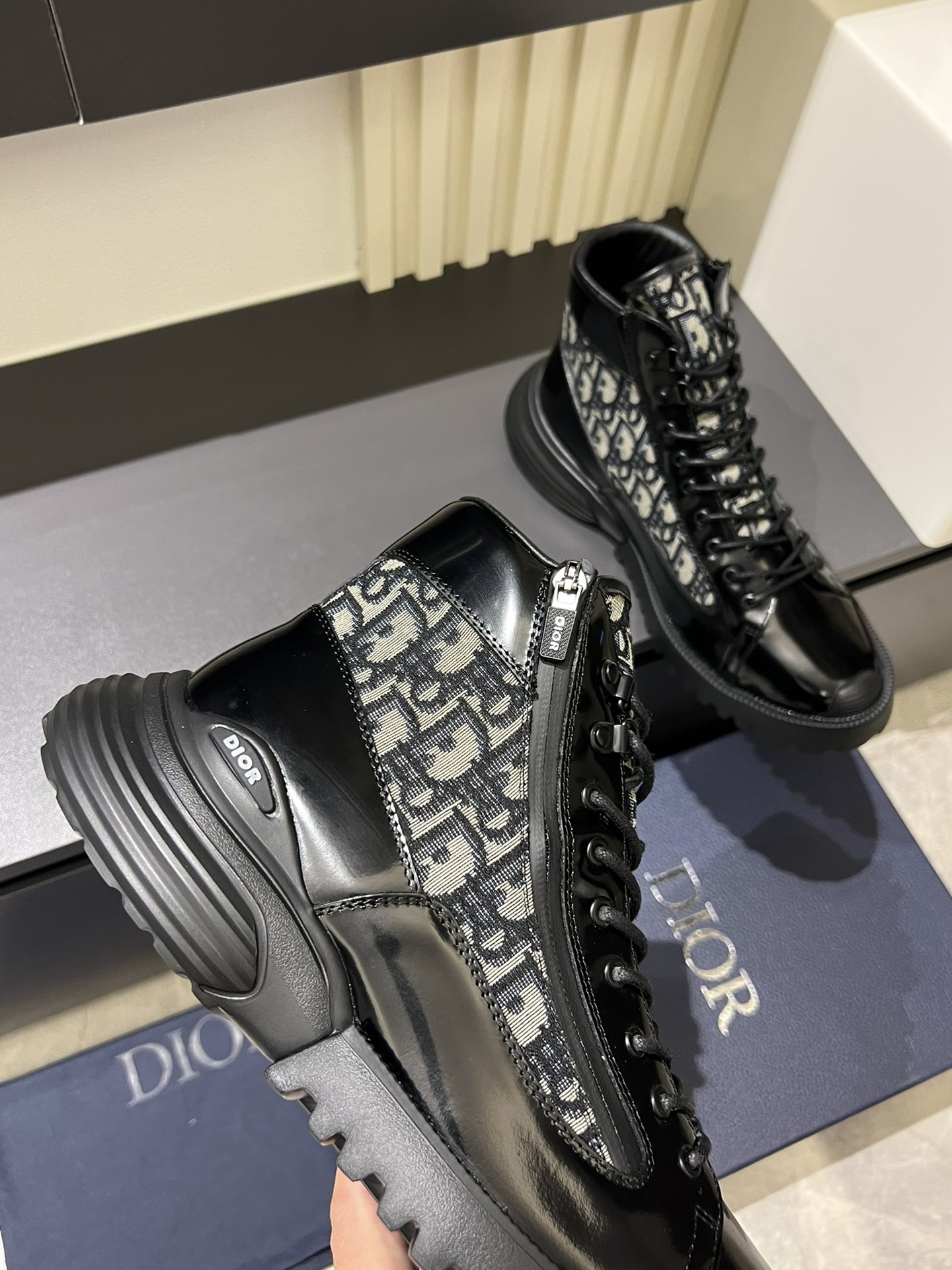 Dior shoe