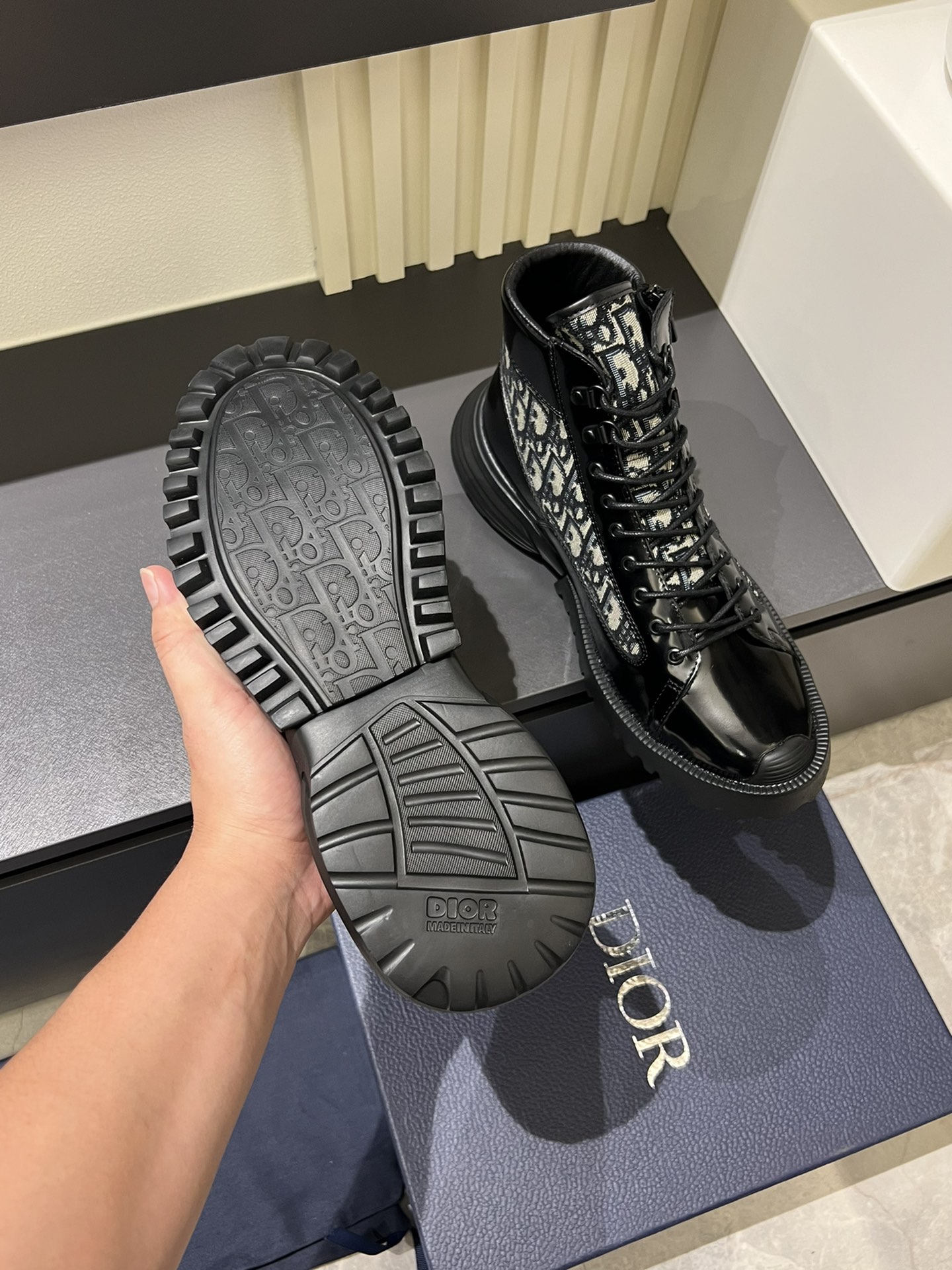 Dior shoe