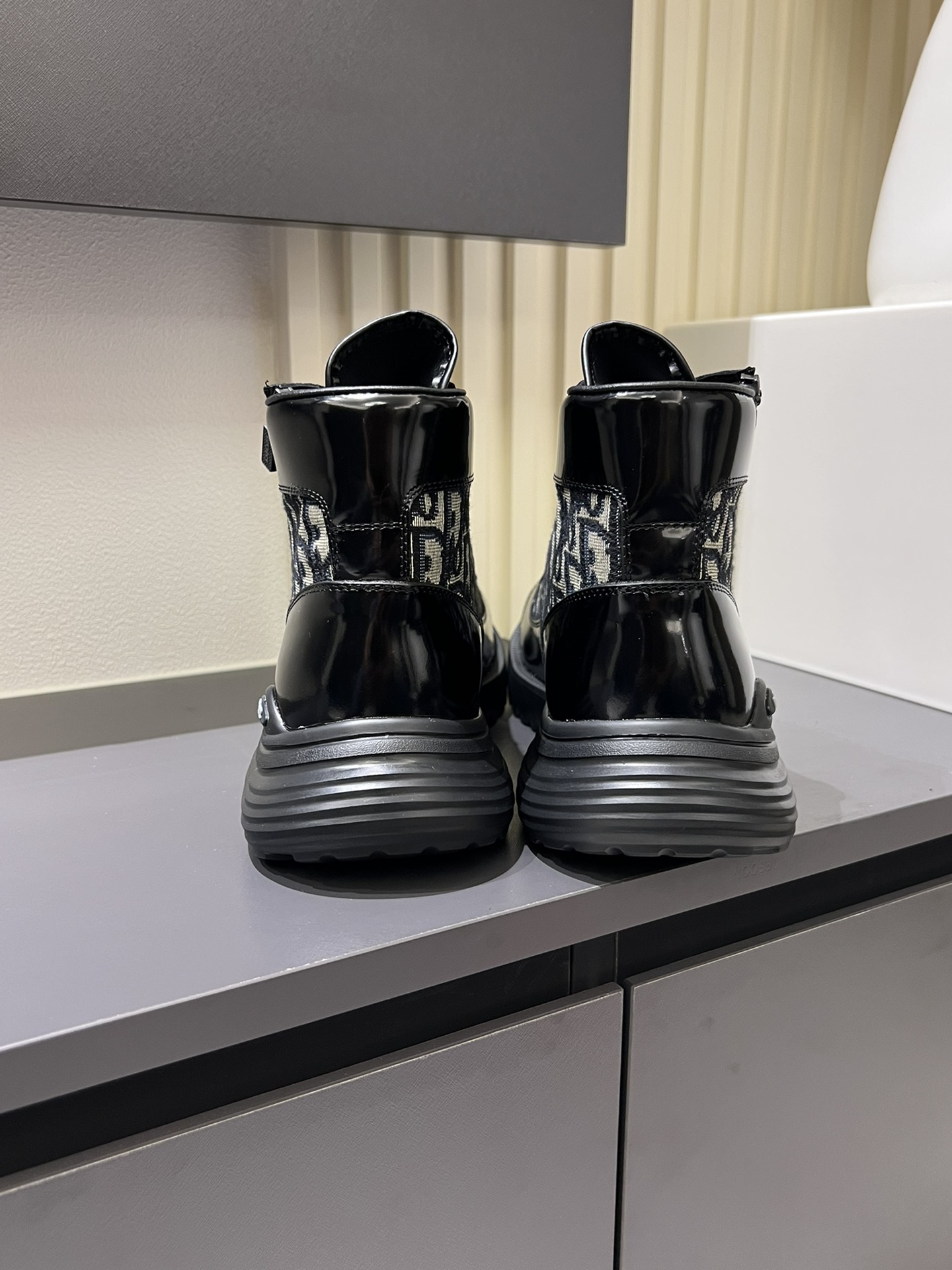 Dior shoe