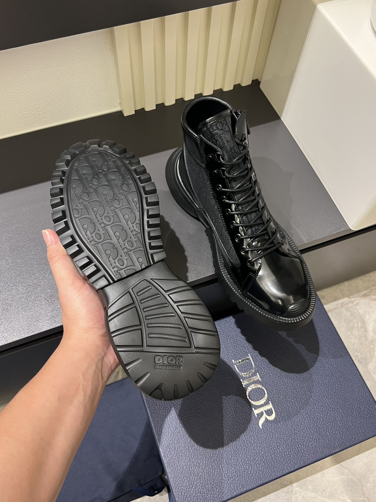 Dior shoe