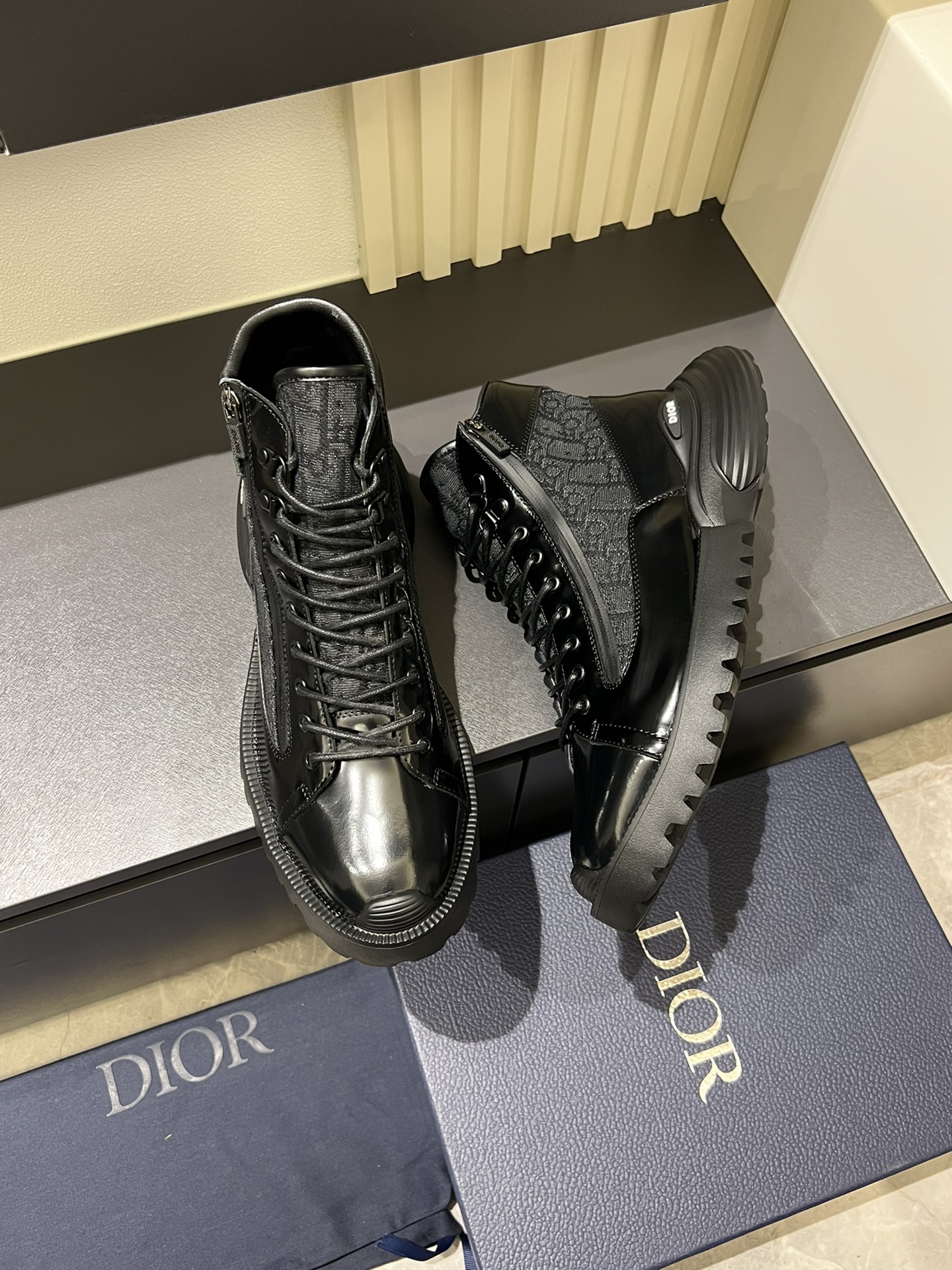 Dior shoe