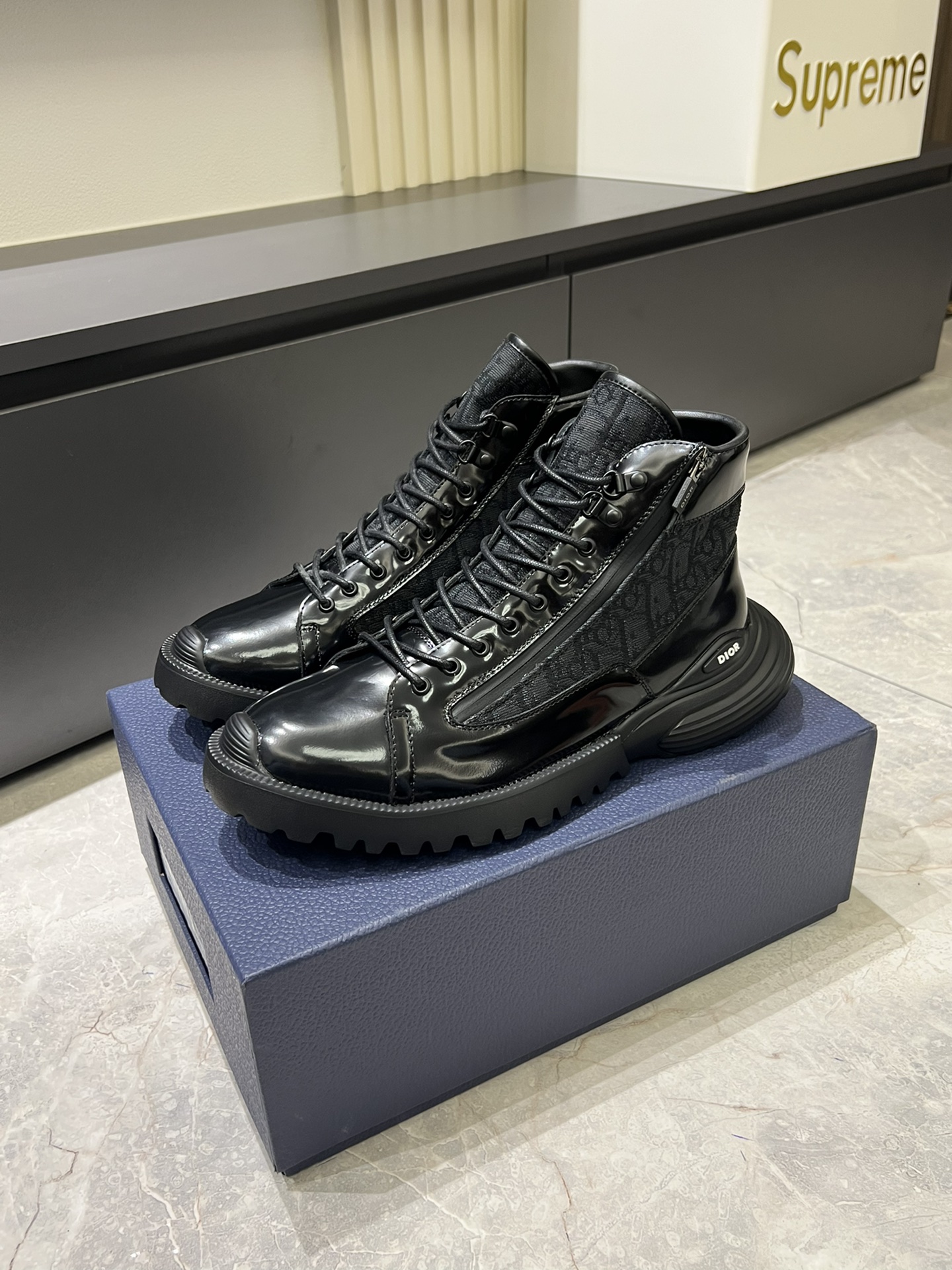 Dior shoe