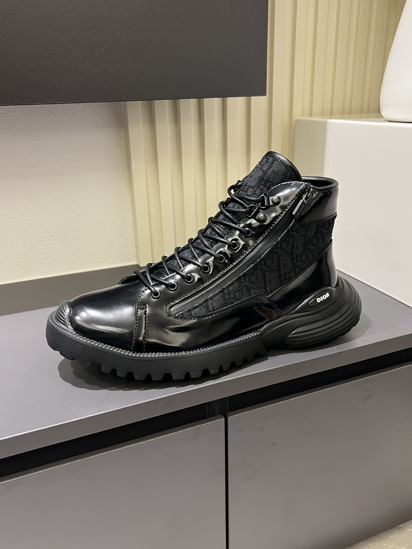 Dior shoe