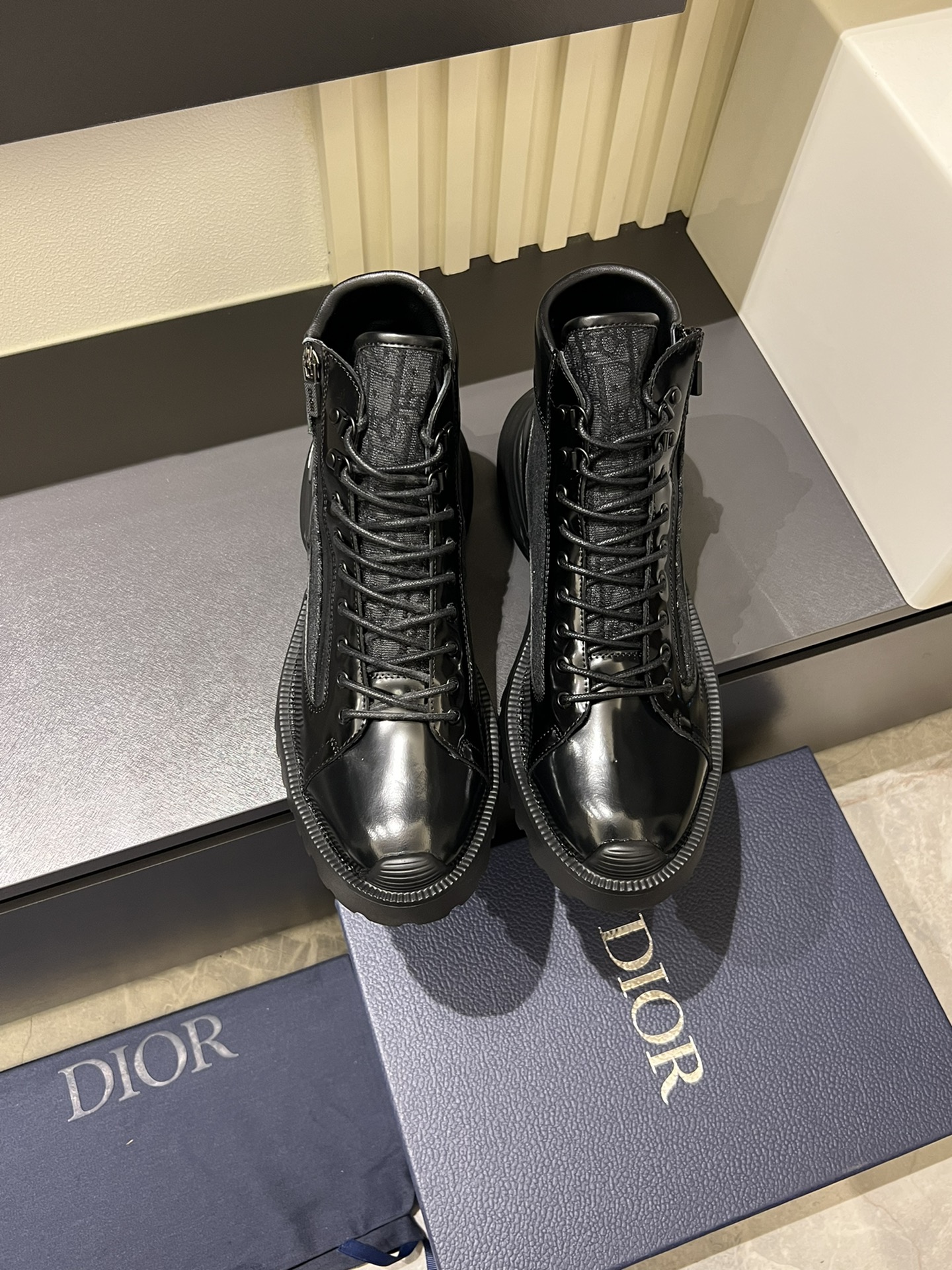 Dior shoe