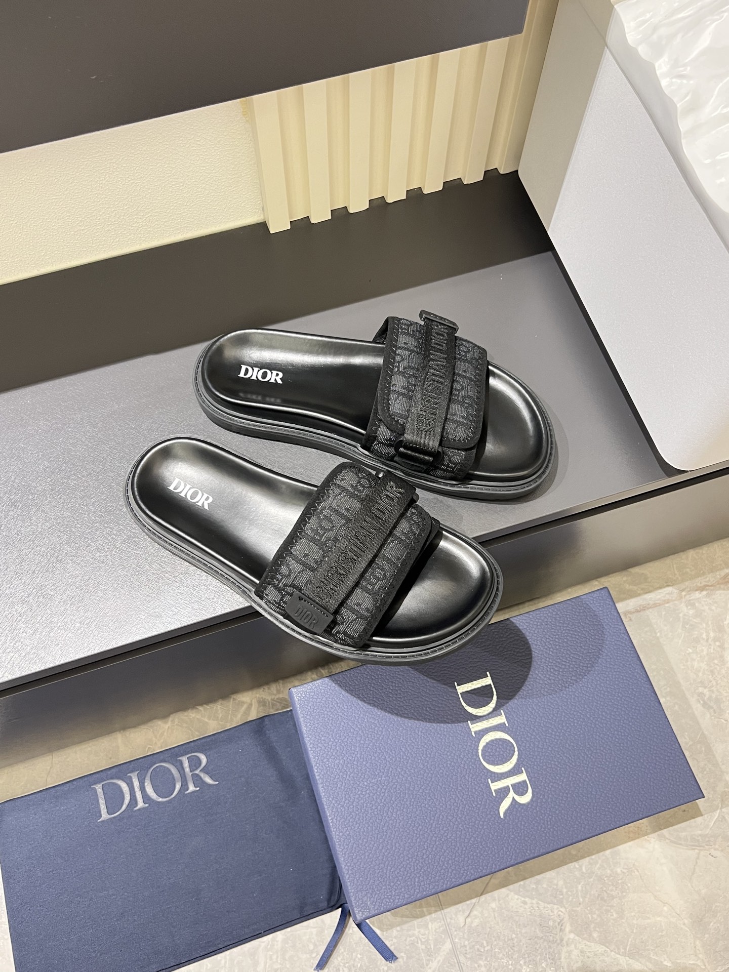 Dior shoe