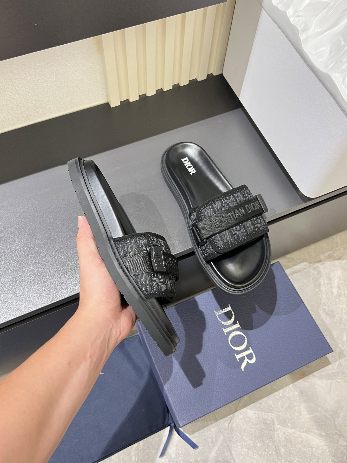 Dior shoe
