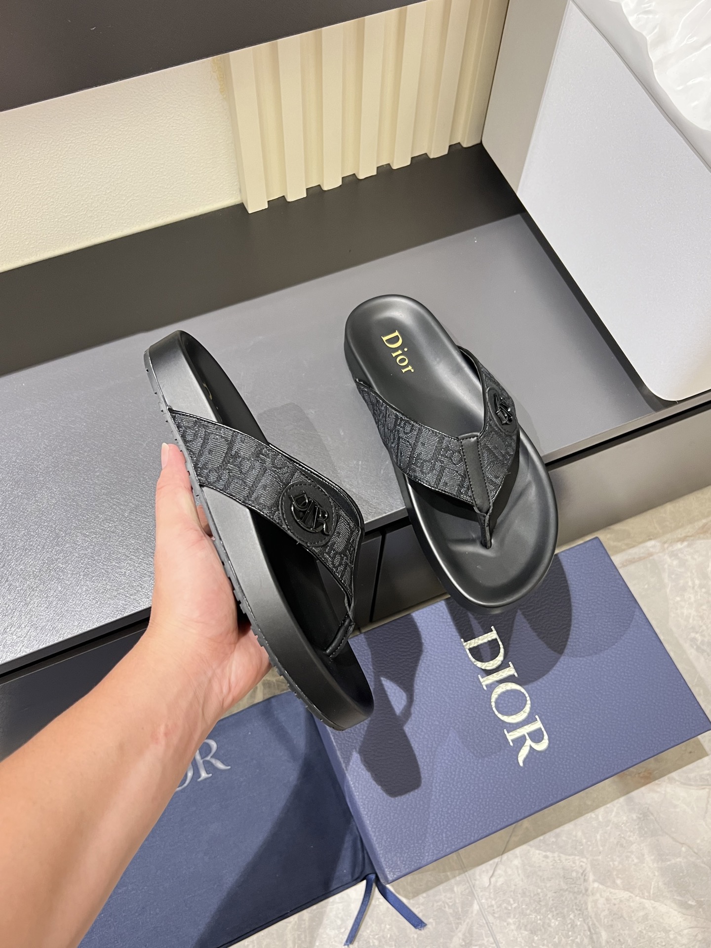 Dior shoe