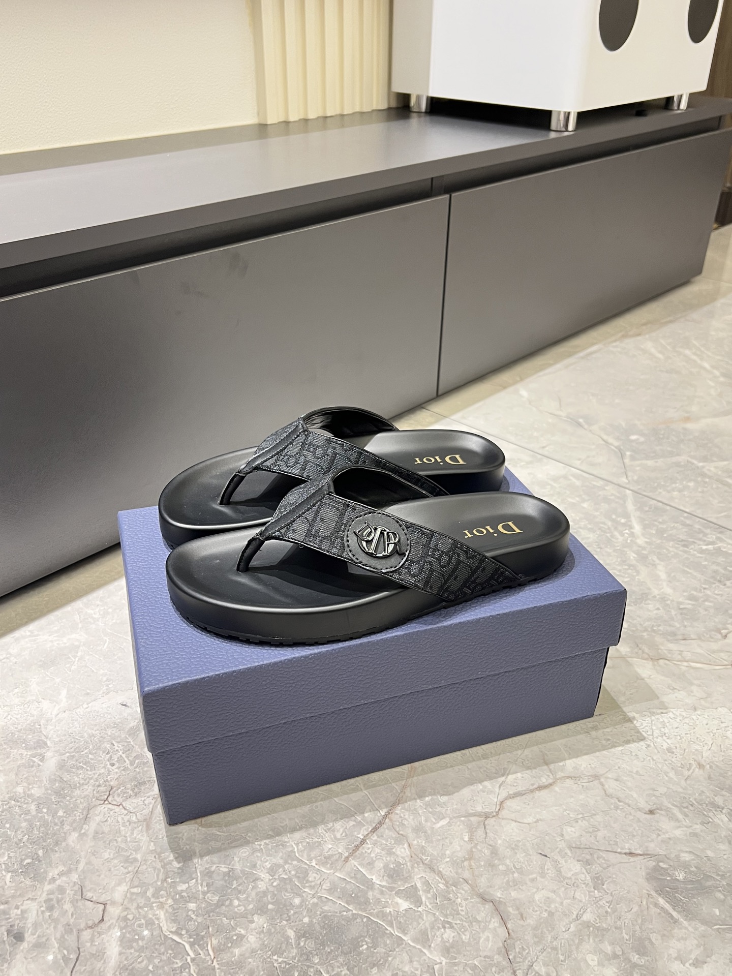 Dior shoe