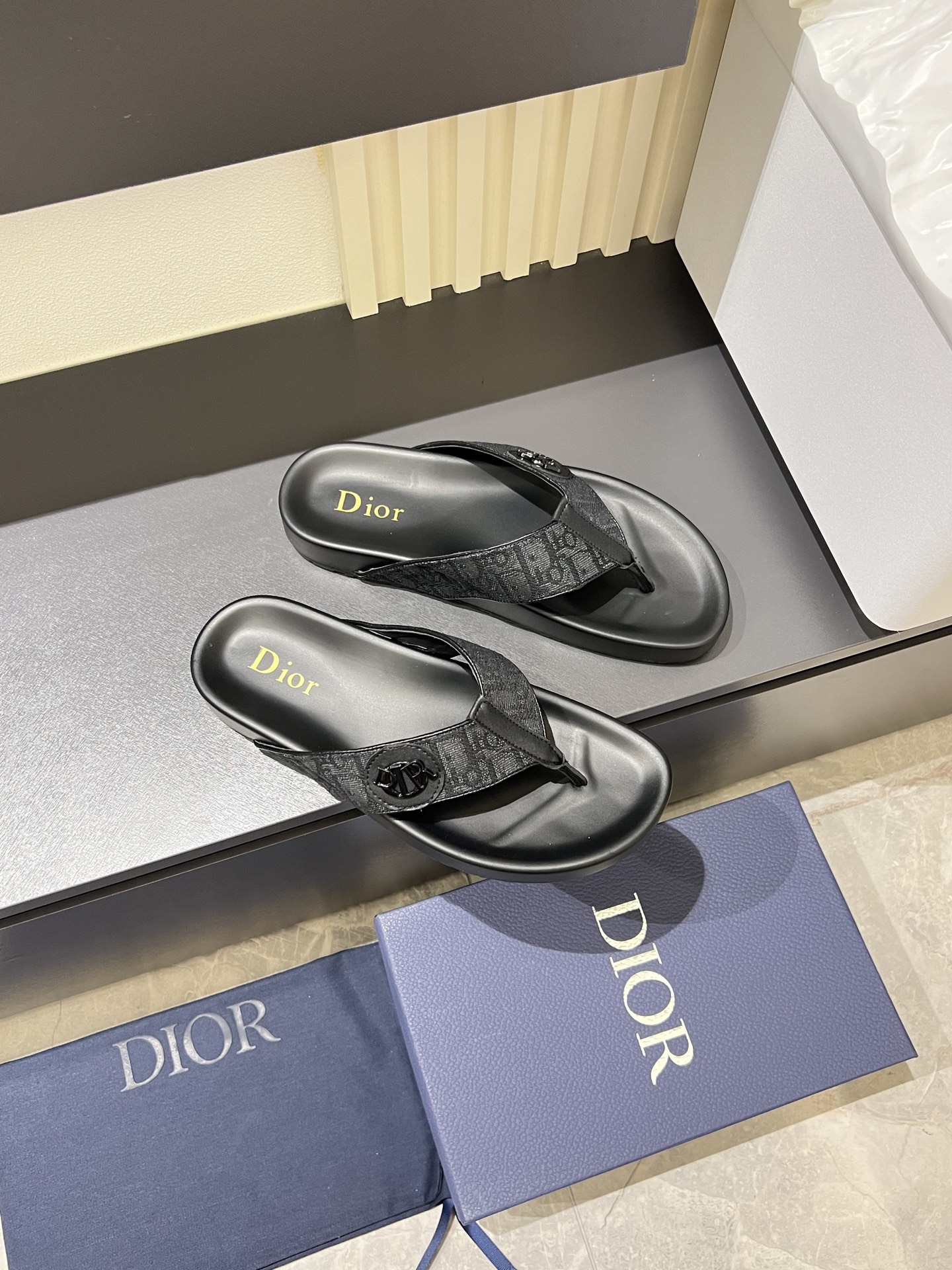 Dior shoe