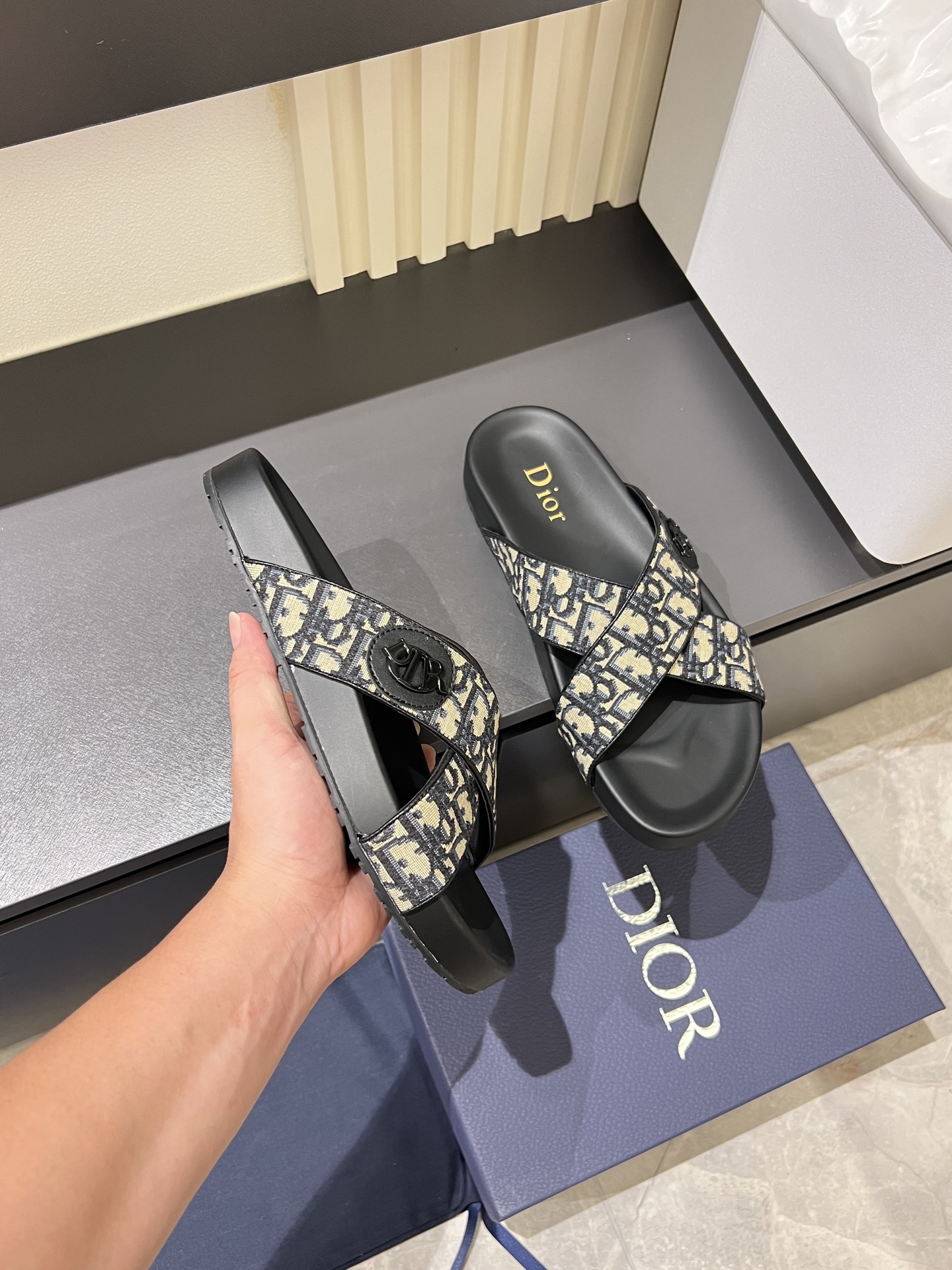 Dior shoe