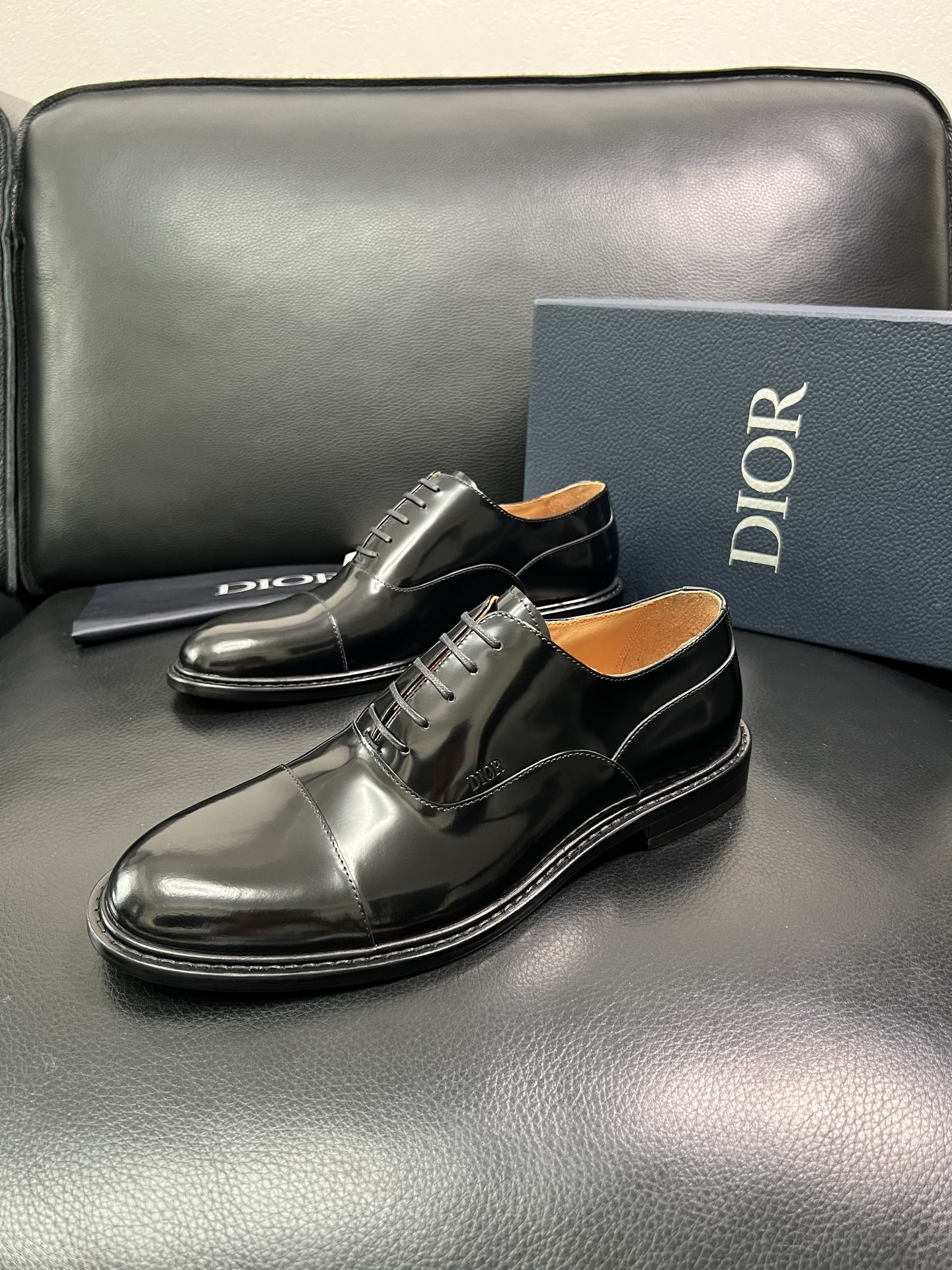 Dior