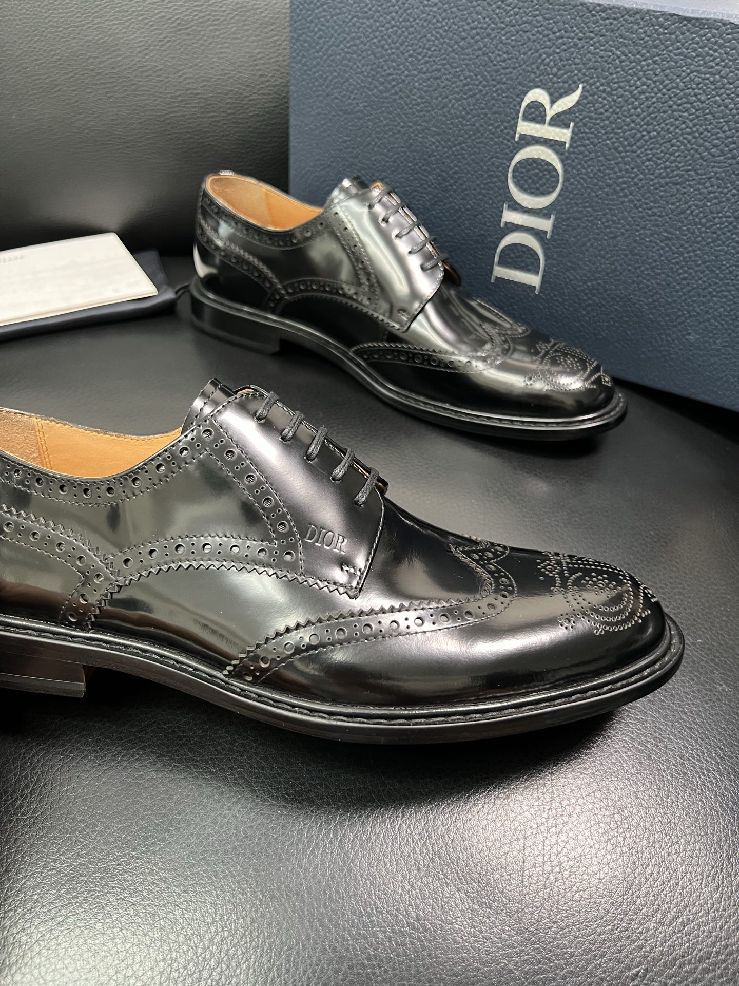 Dior