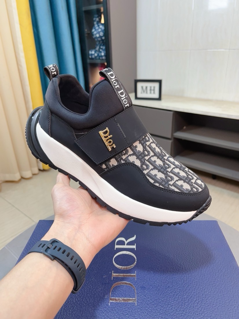 Dior shoe