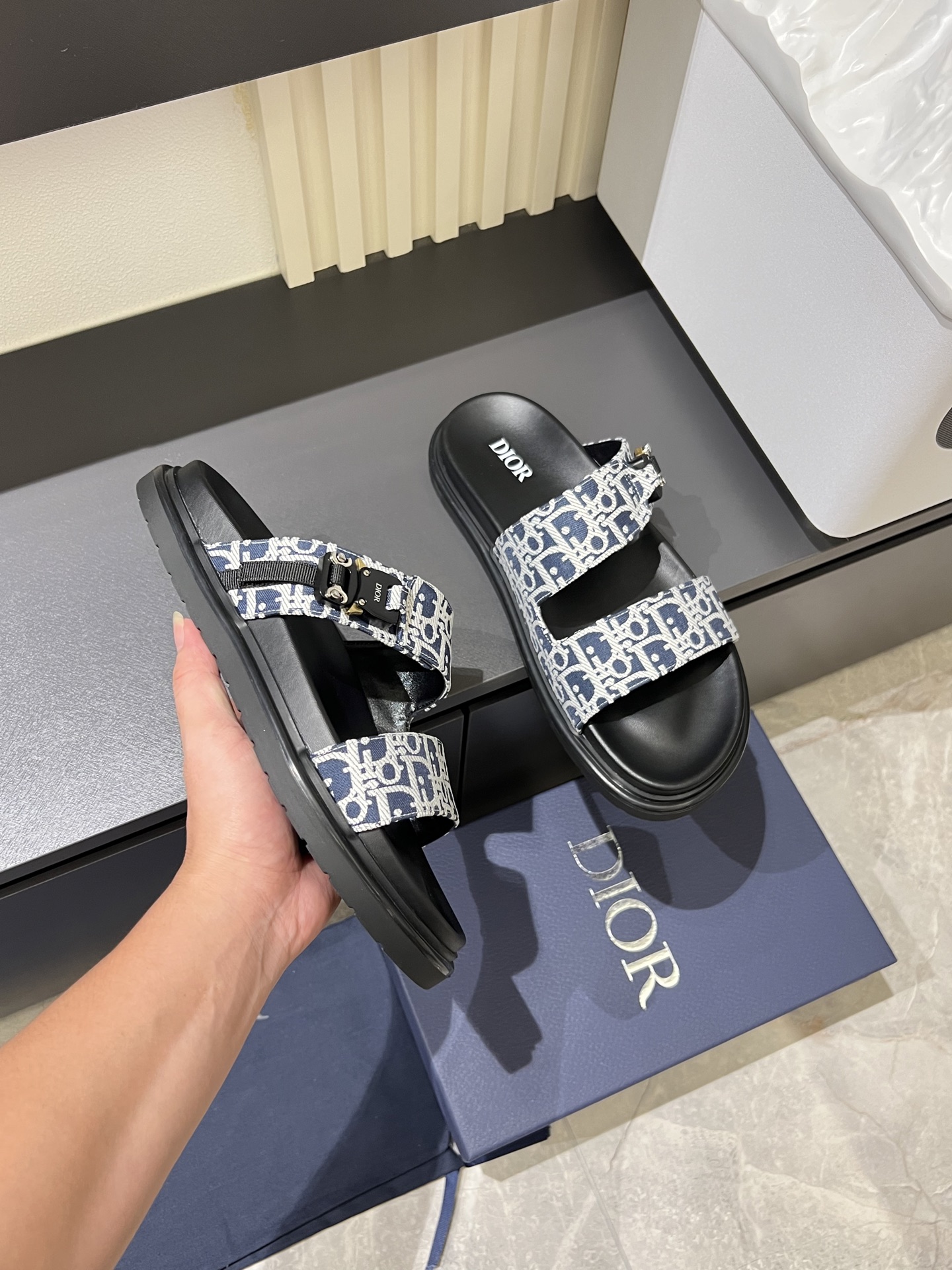 Dior shoe