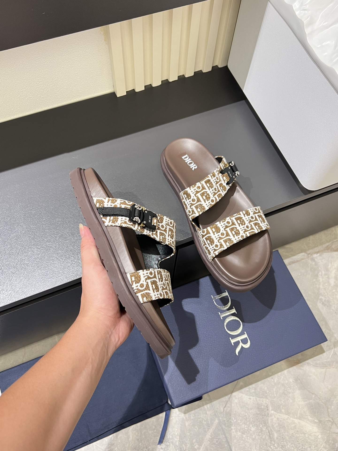 Dior shoe