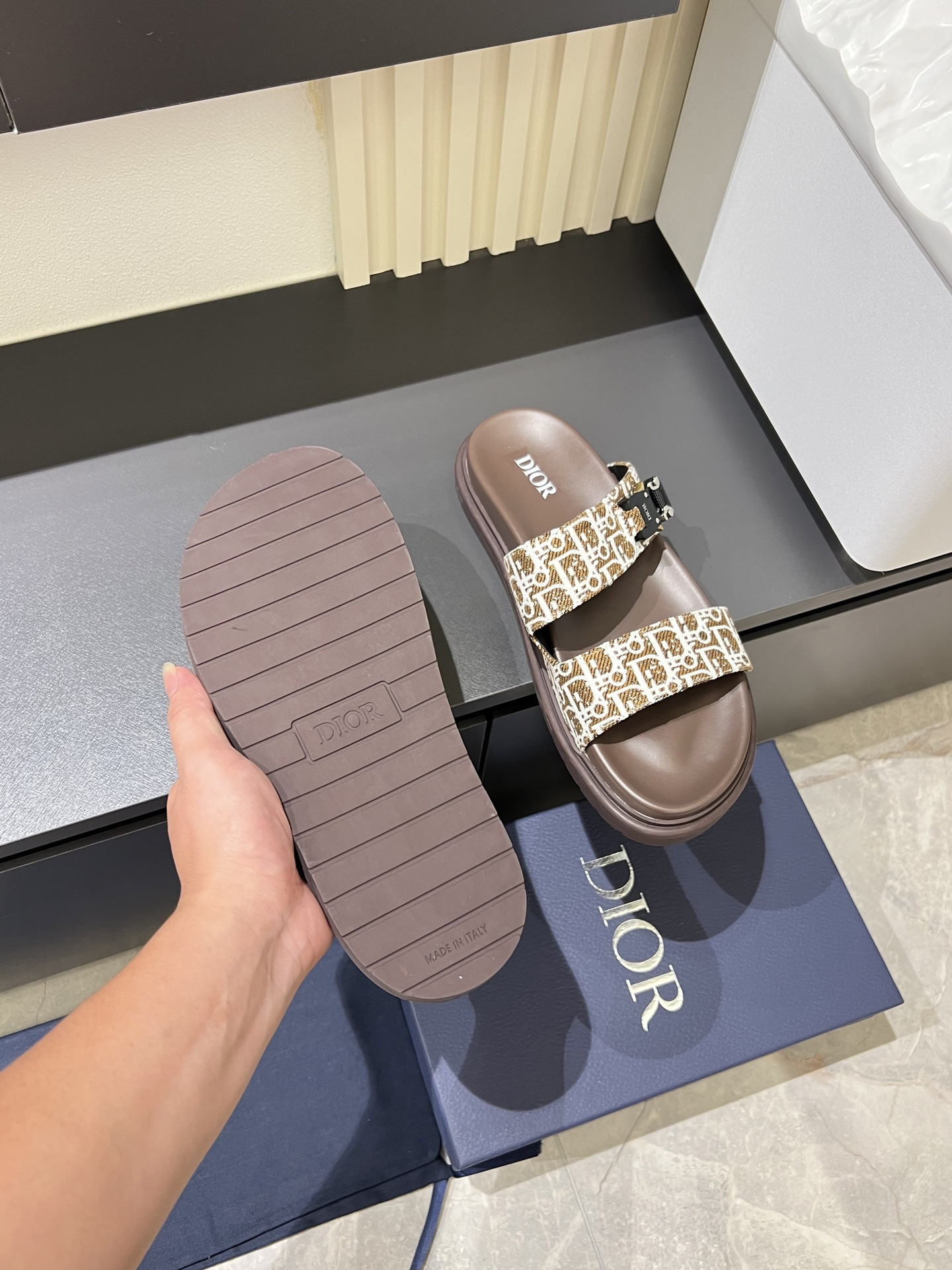 Dior shoe