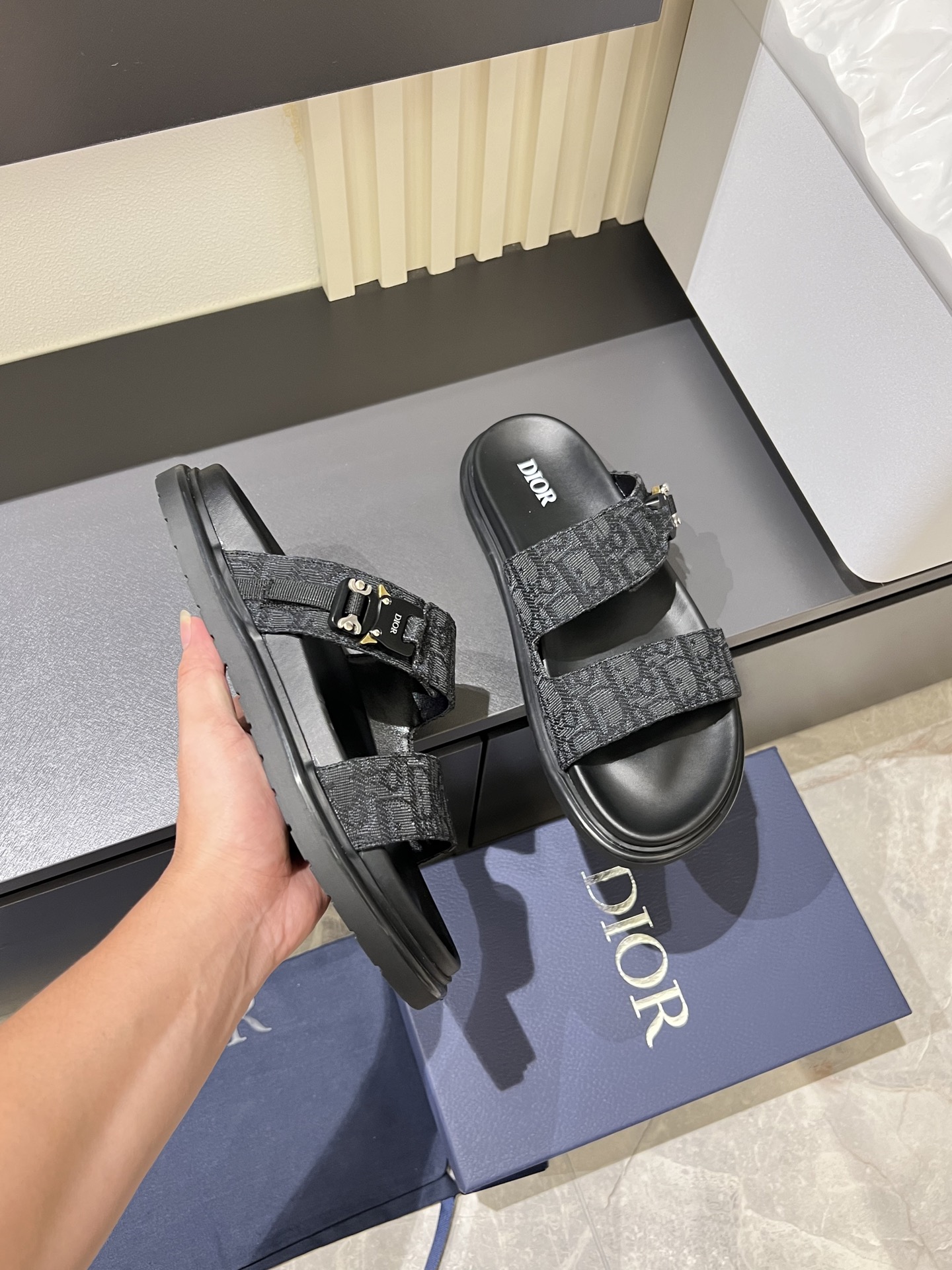 Dior shoe