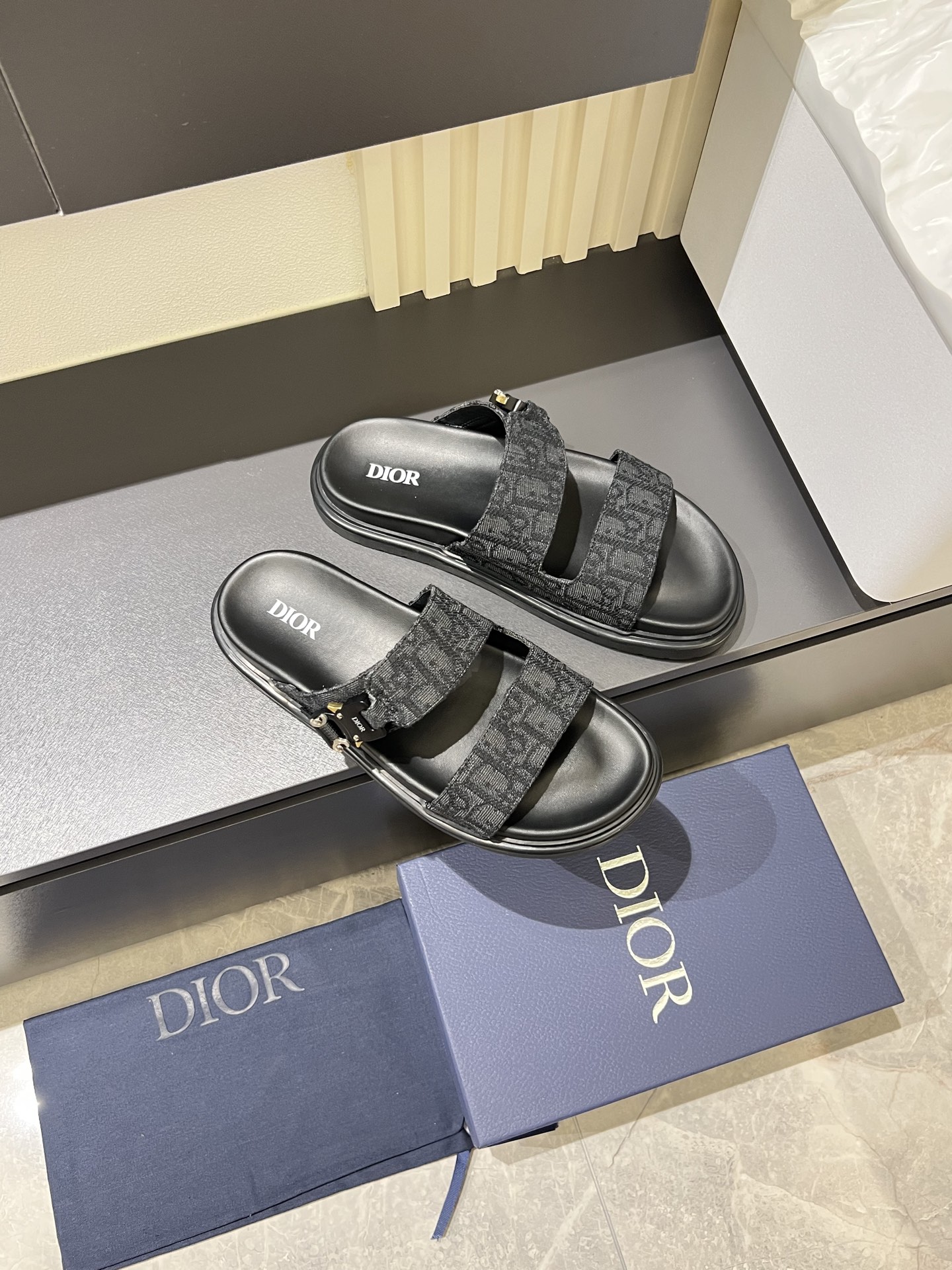 Dior shoe