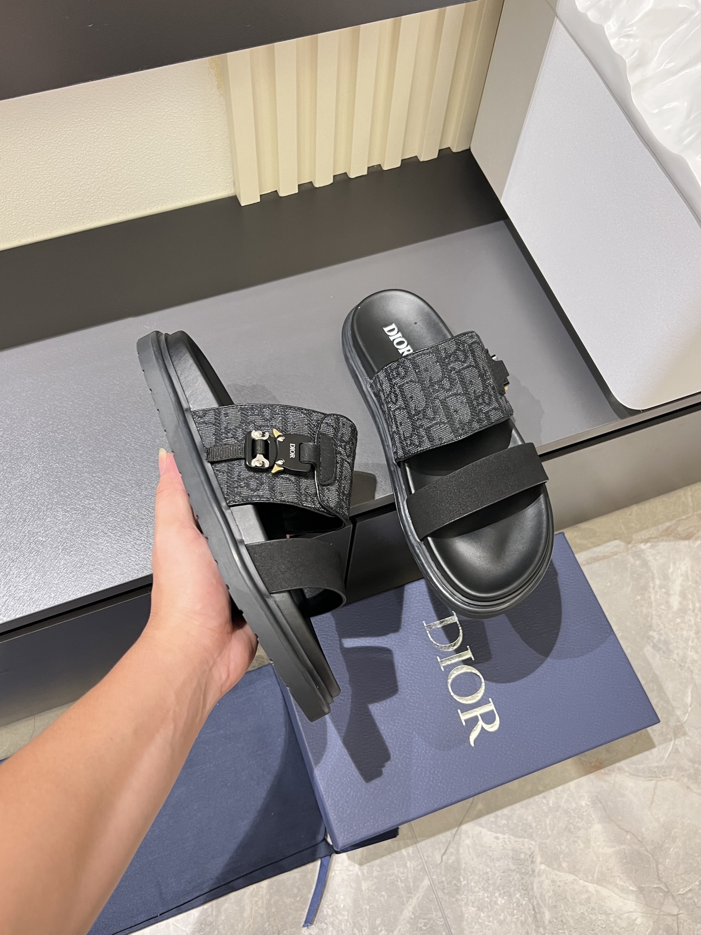 Dior shoe