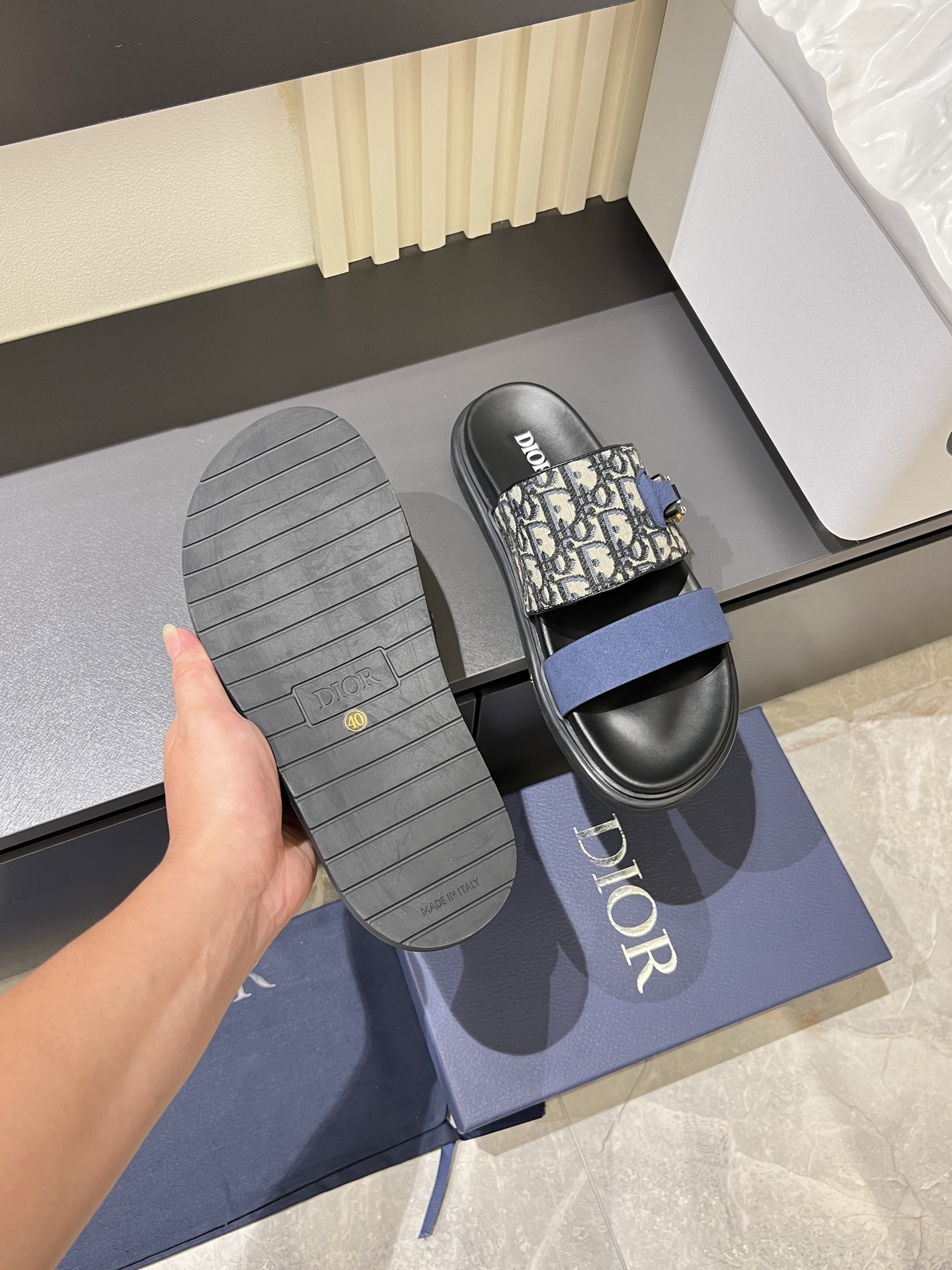 Dior shoe