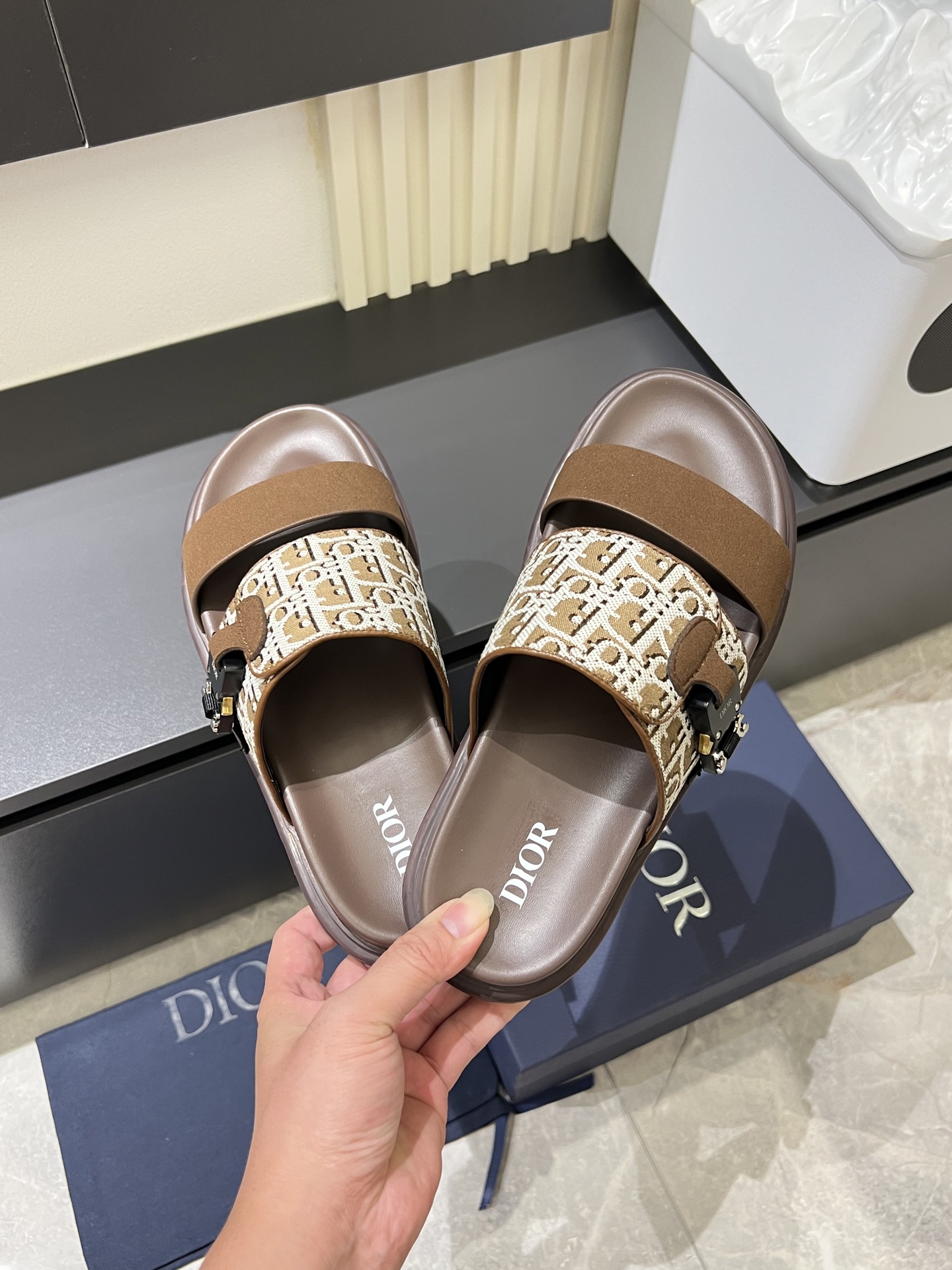Dior shoe