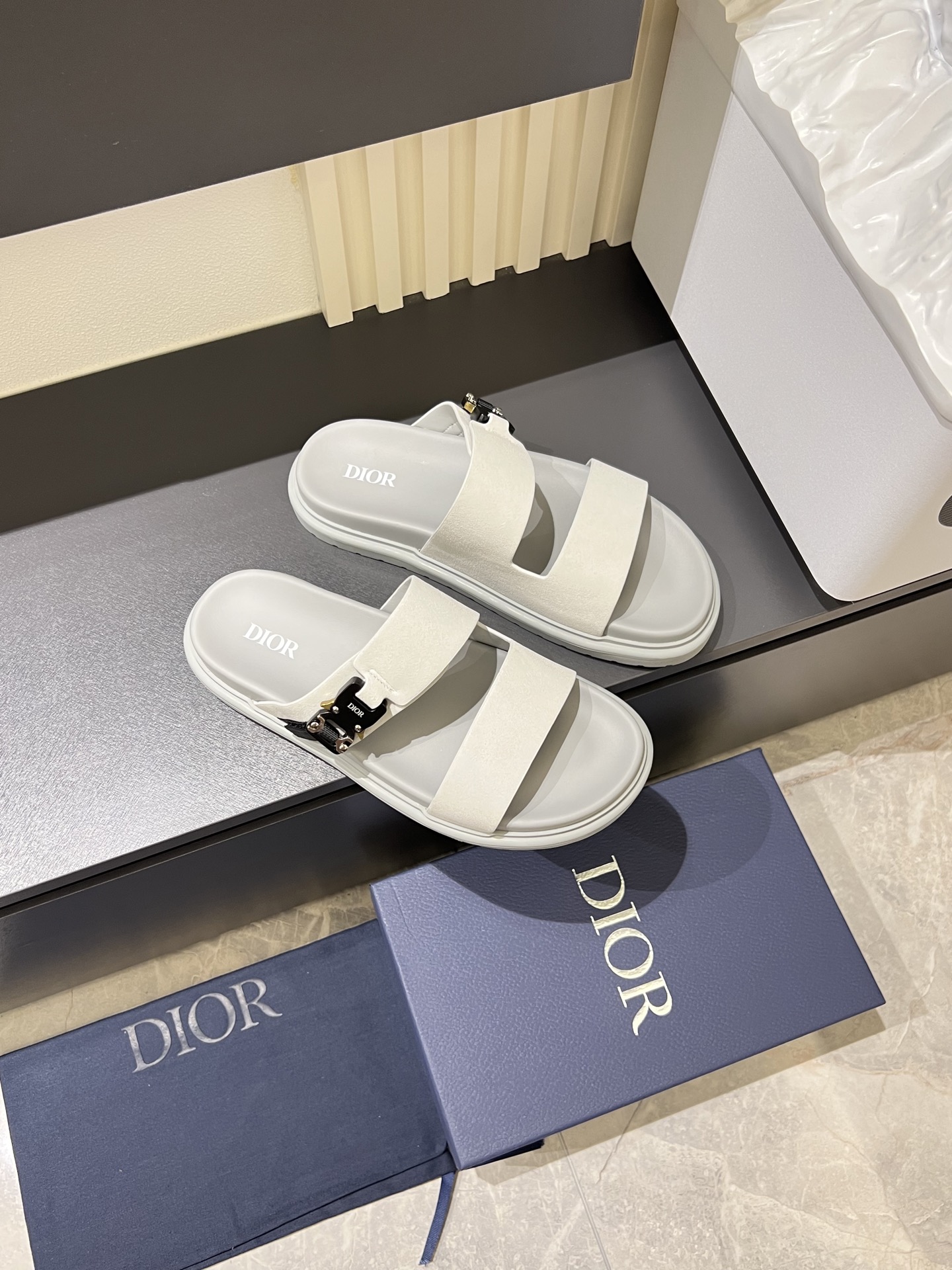 Dior shoe