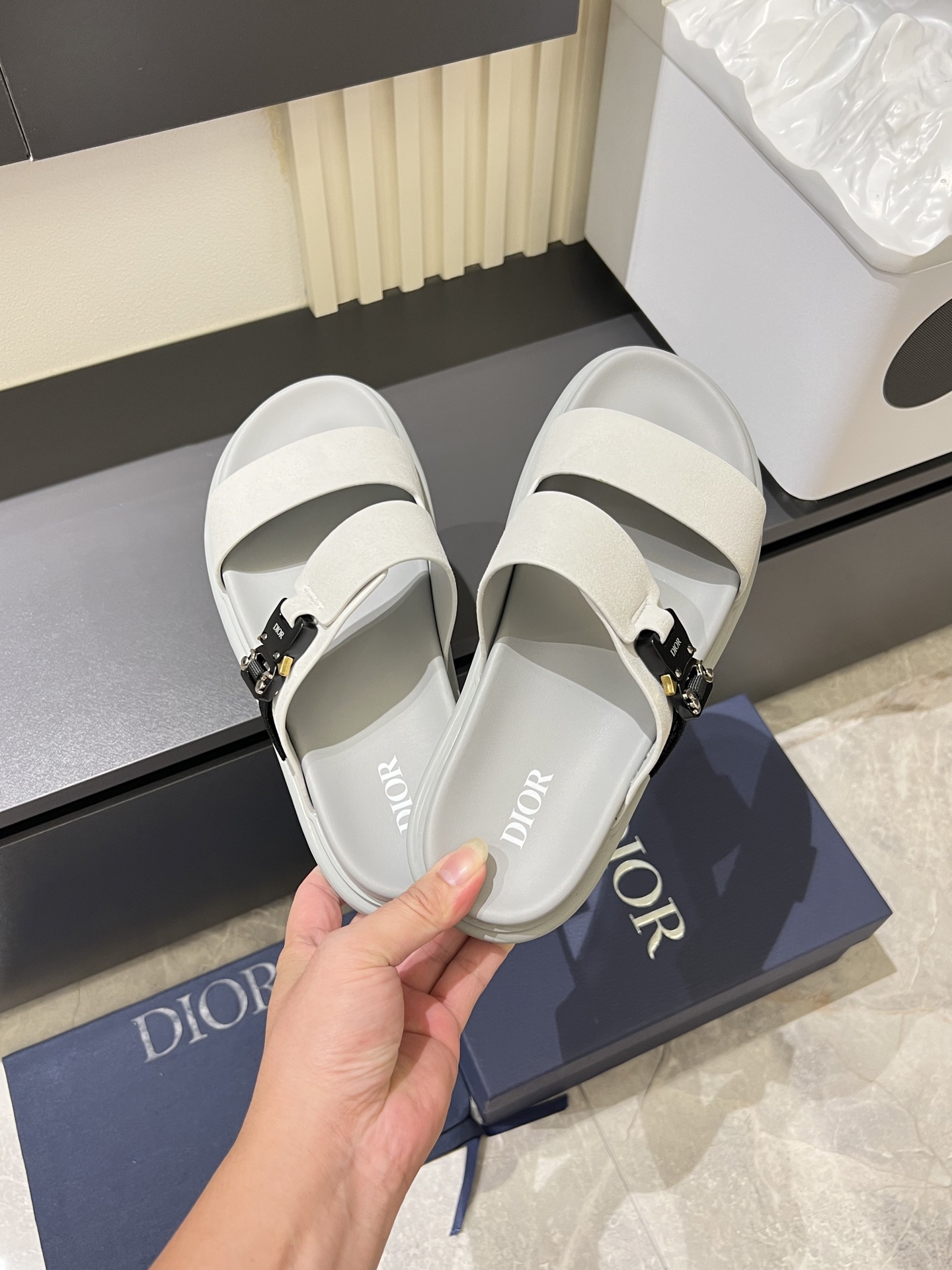 Dior shoe