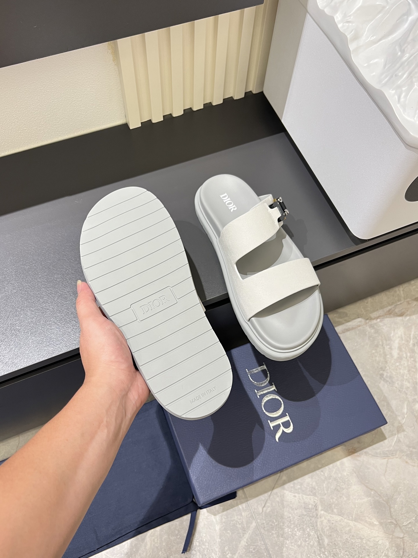 Dior shoe