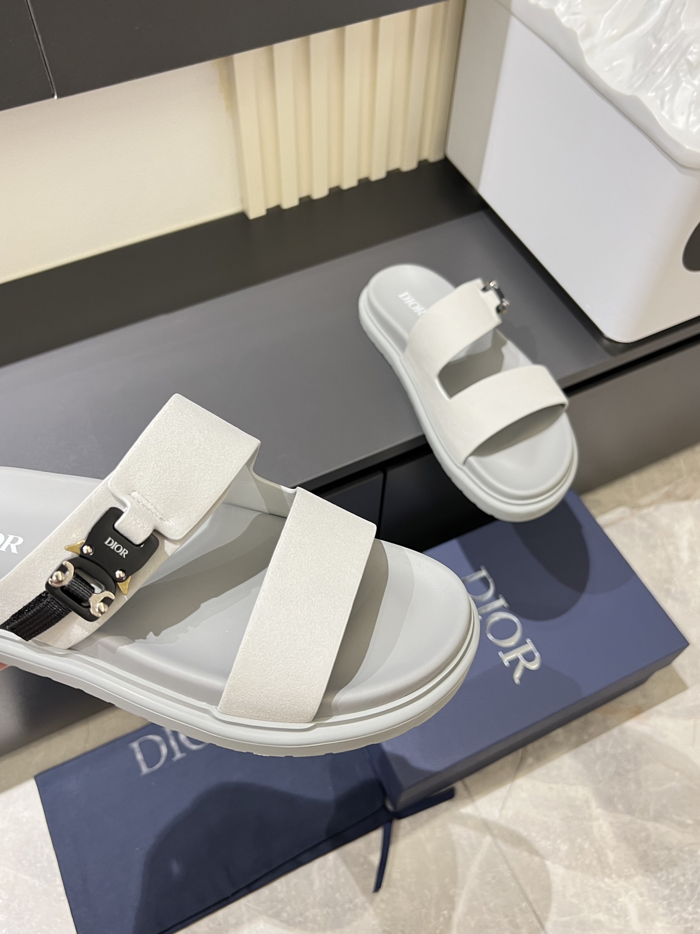 Dior shoe