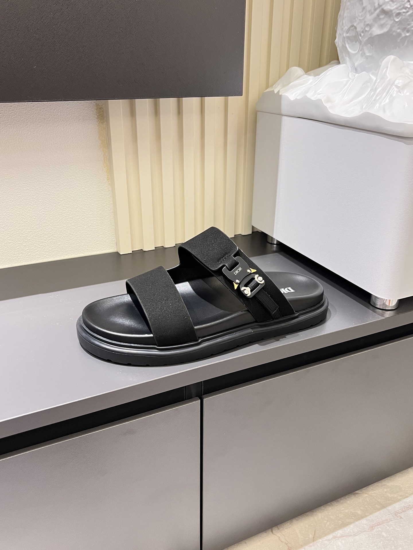 Dior shoe