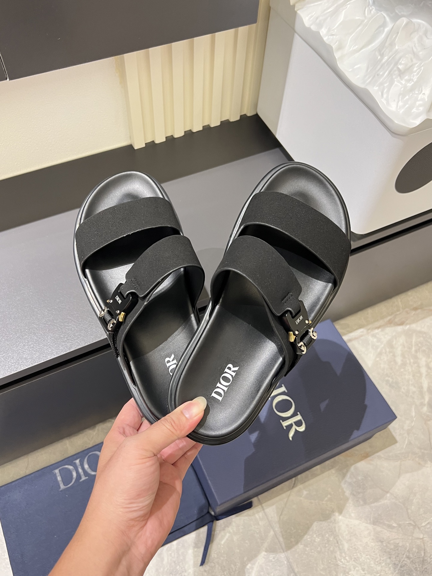 Dior shoe