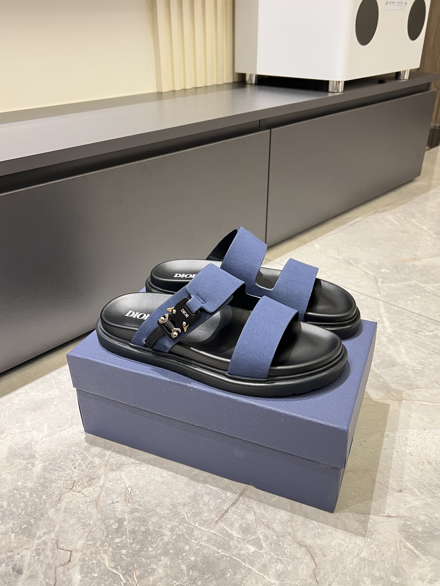 Dior shoe