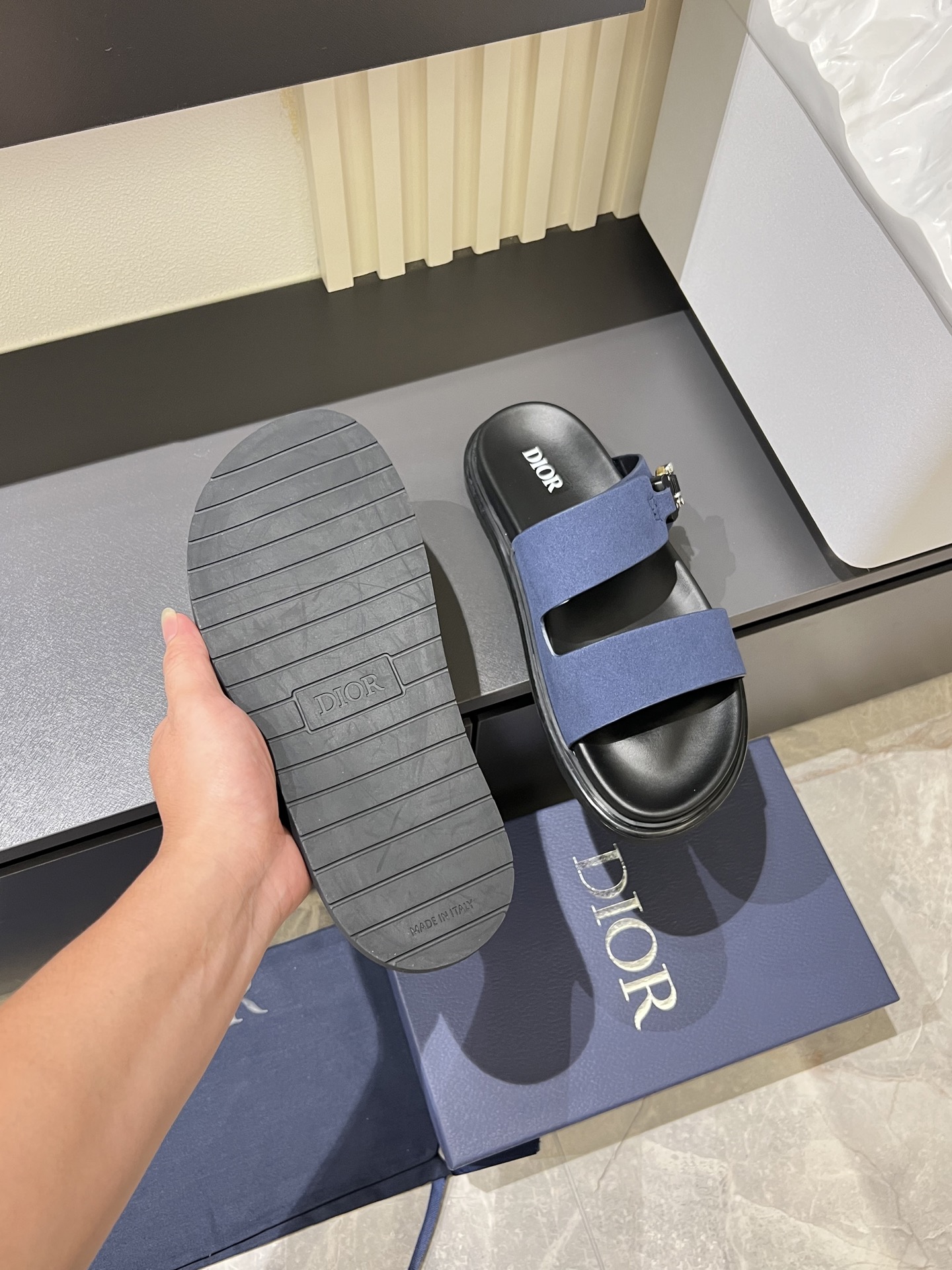 Dior shoe