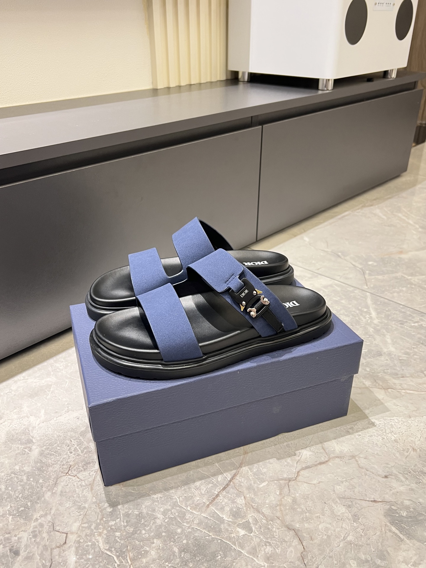 Dior shoe