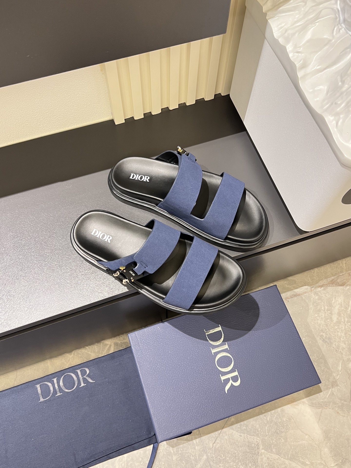 Dior shoe