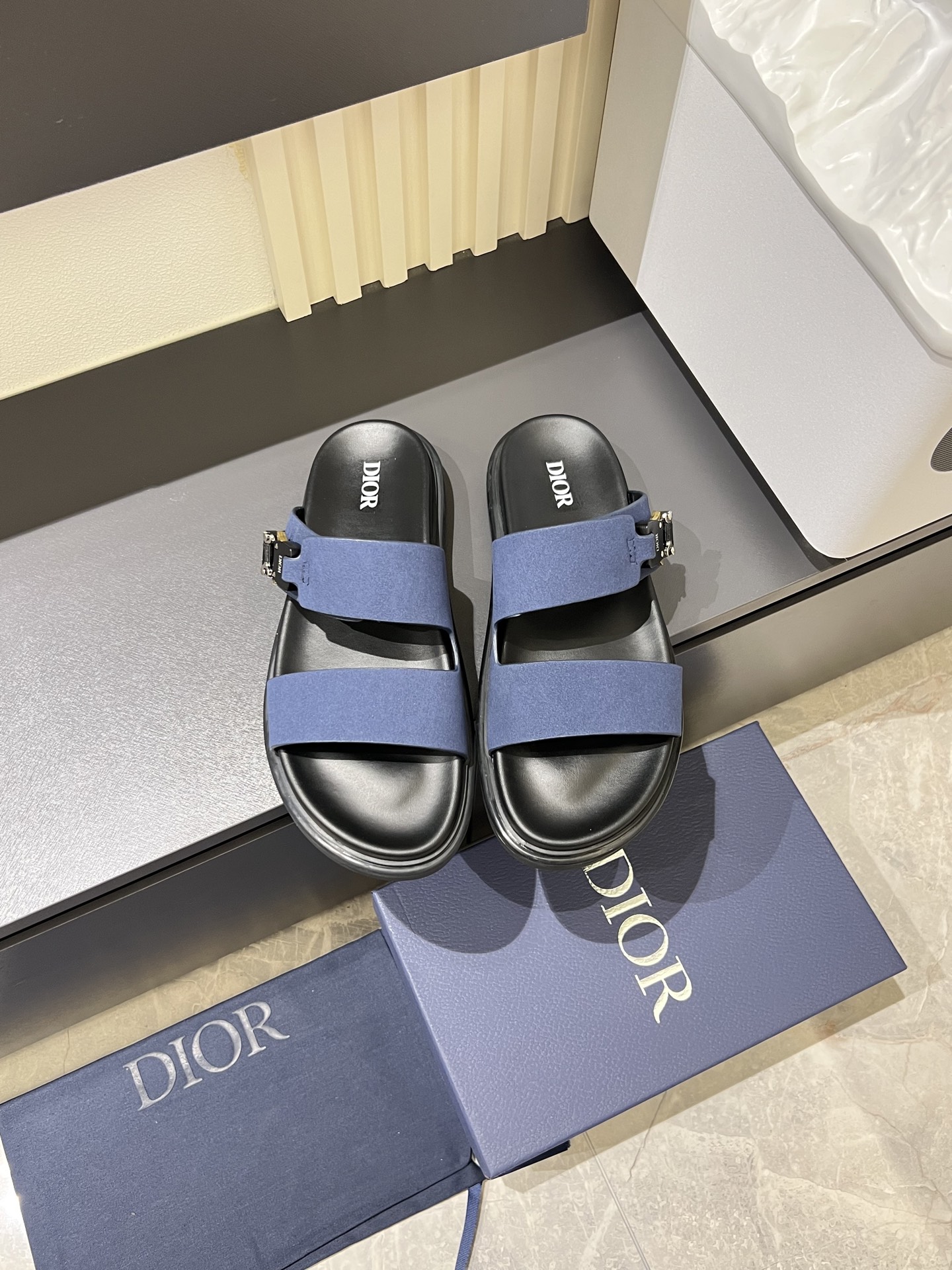 Dior shoe