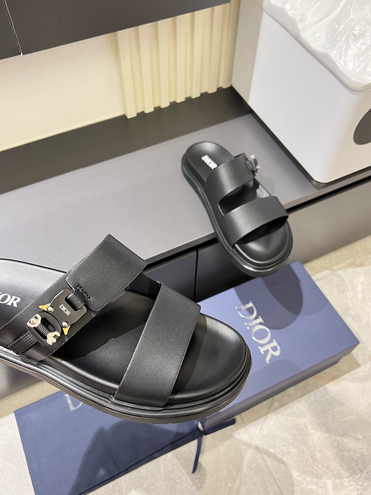 Dior shoe