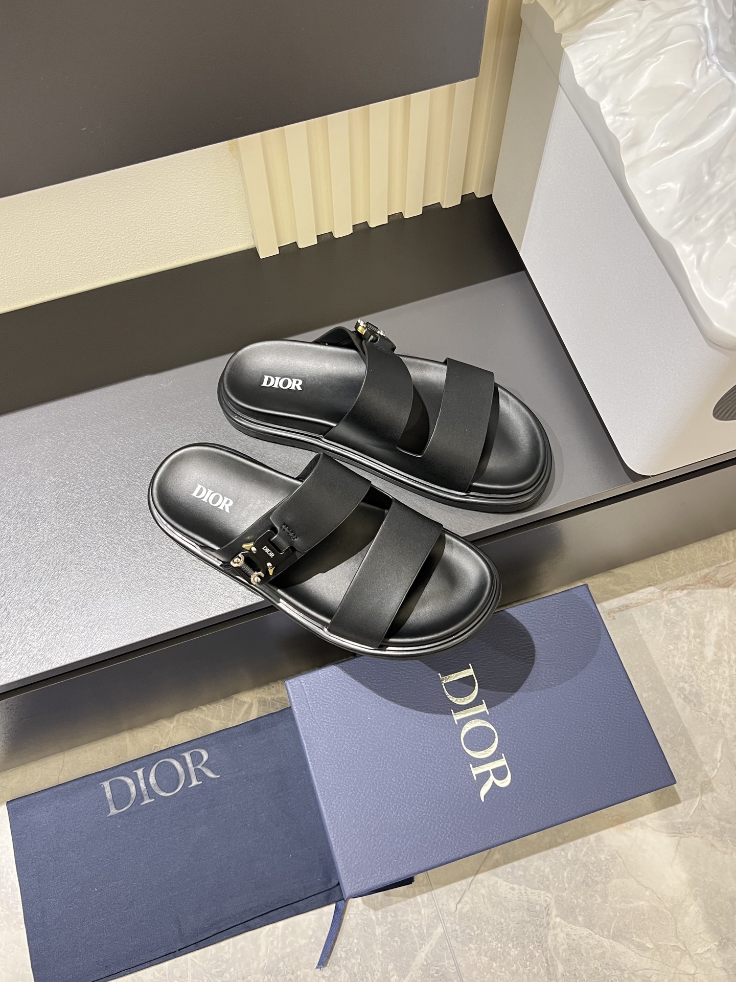 Dior shoe