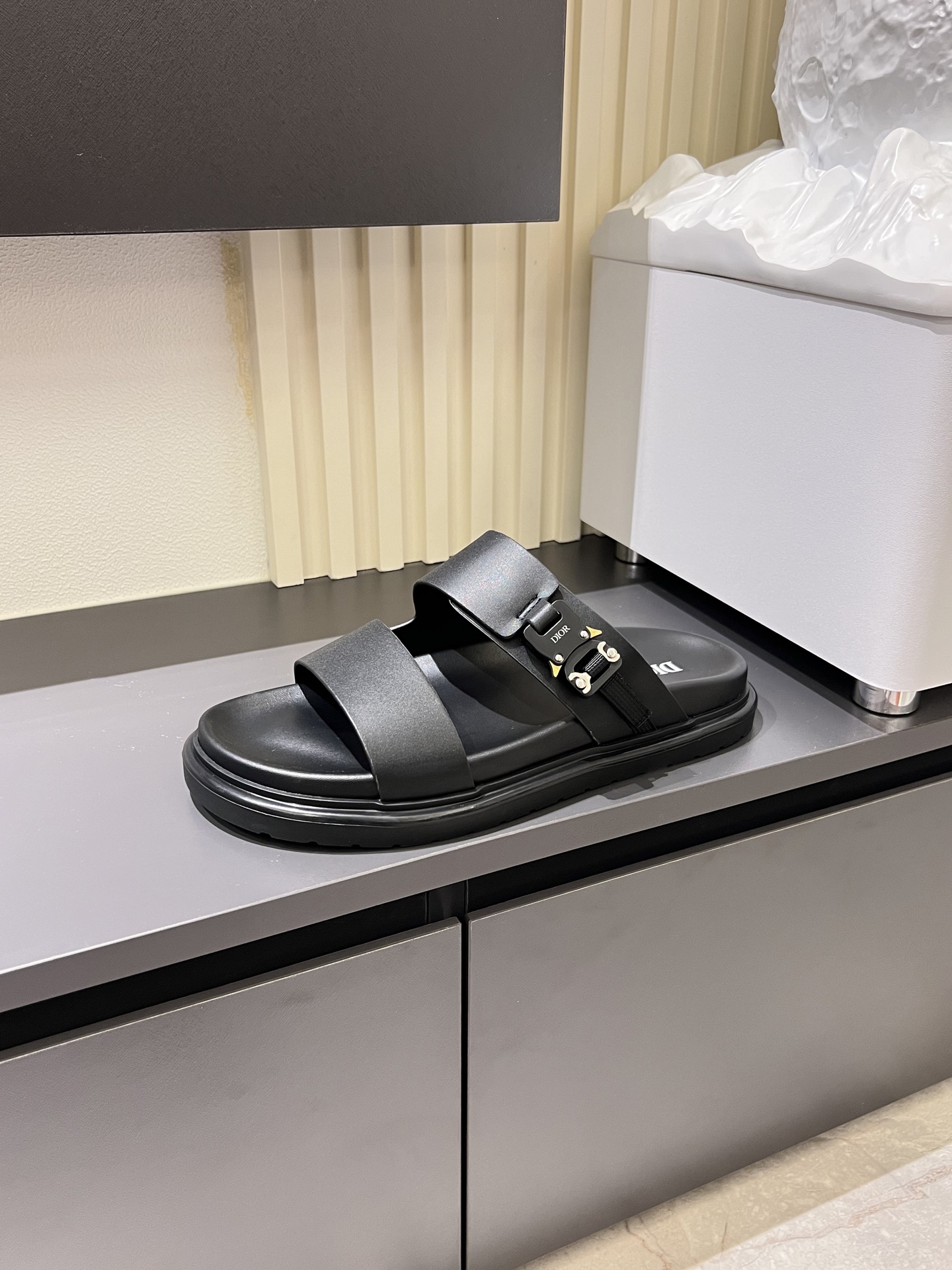 Dior shoe