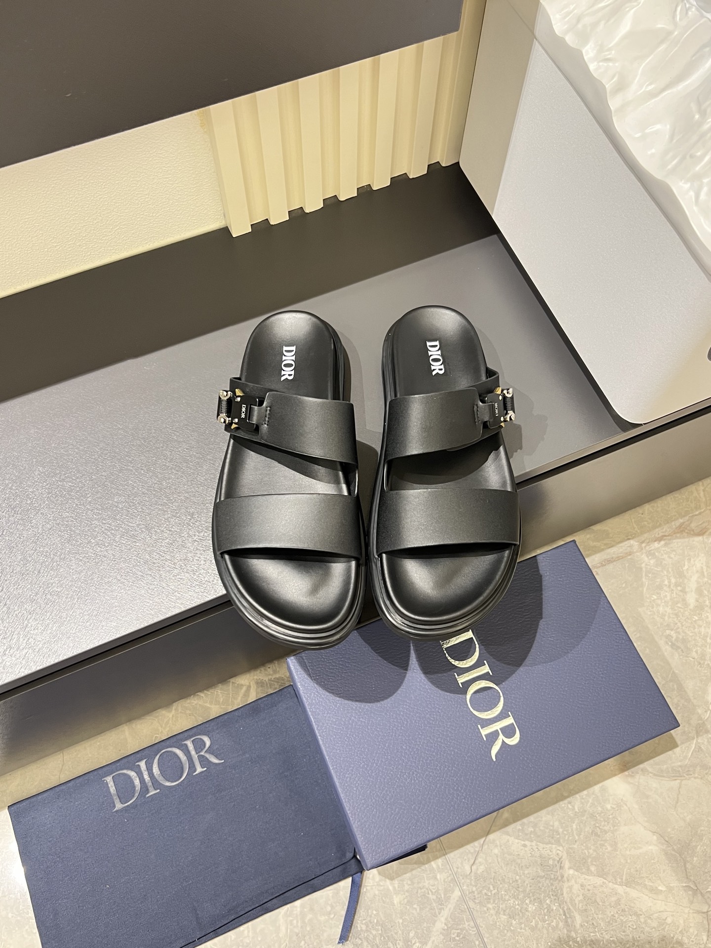 Dior shoe