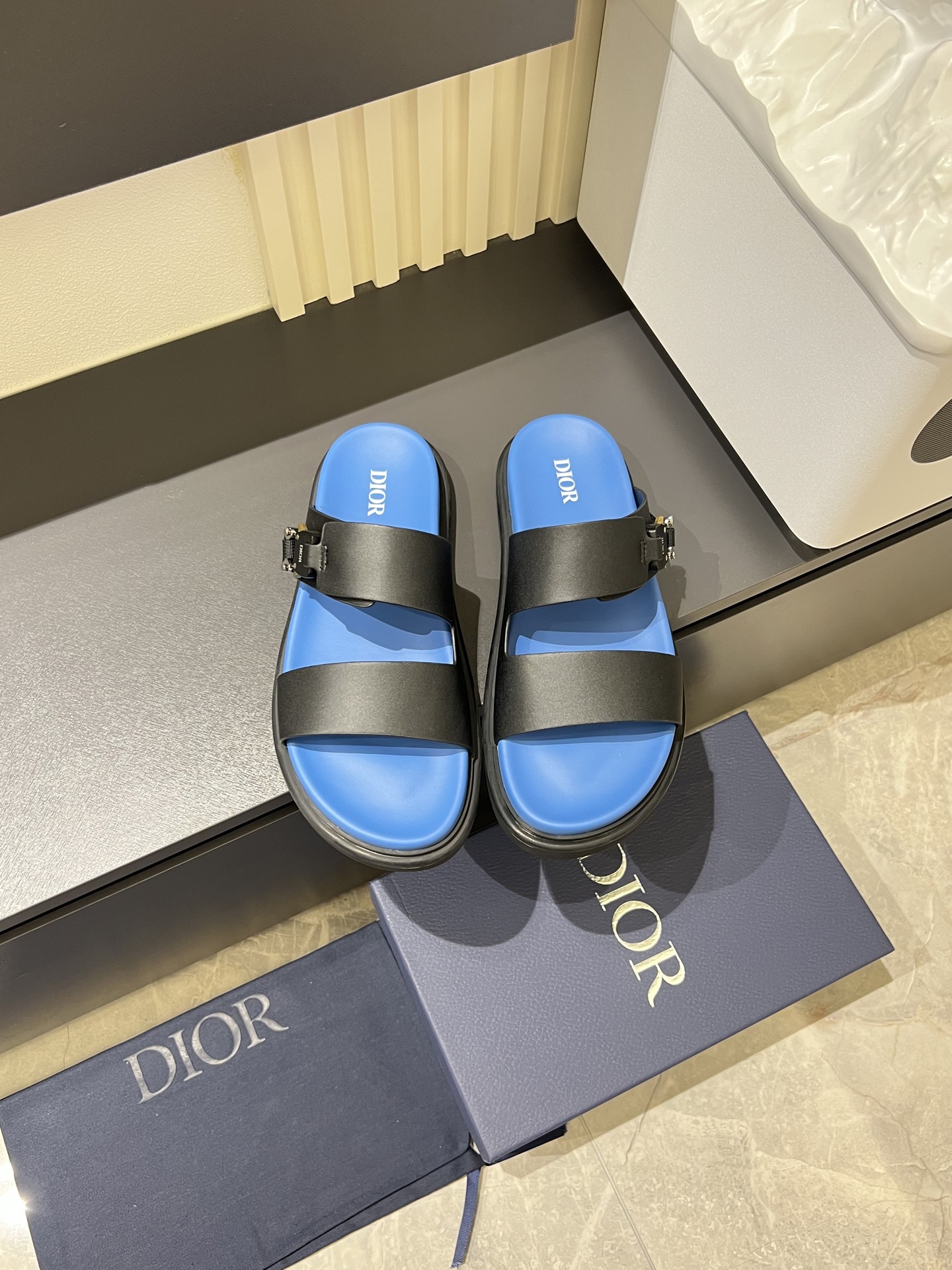Dior shoe