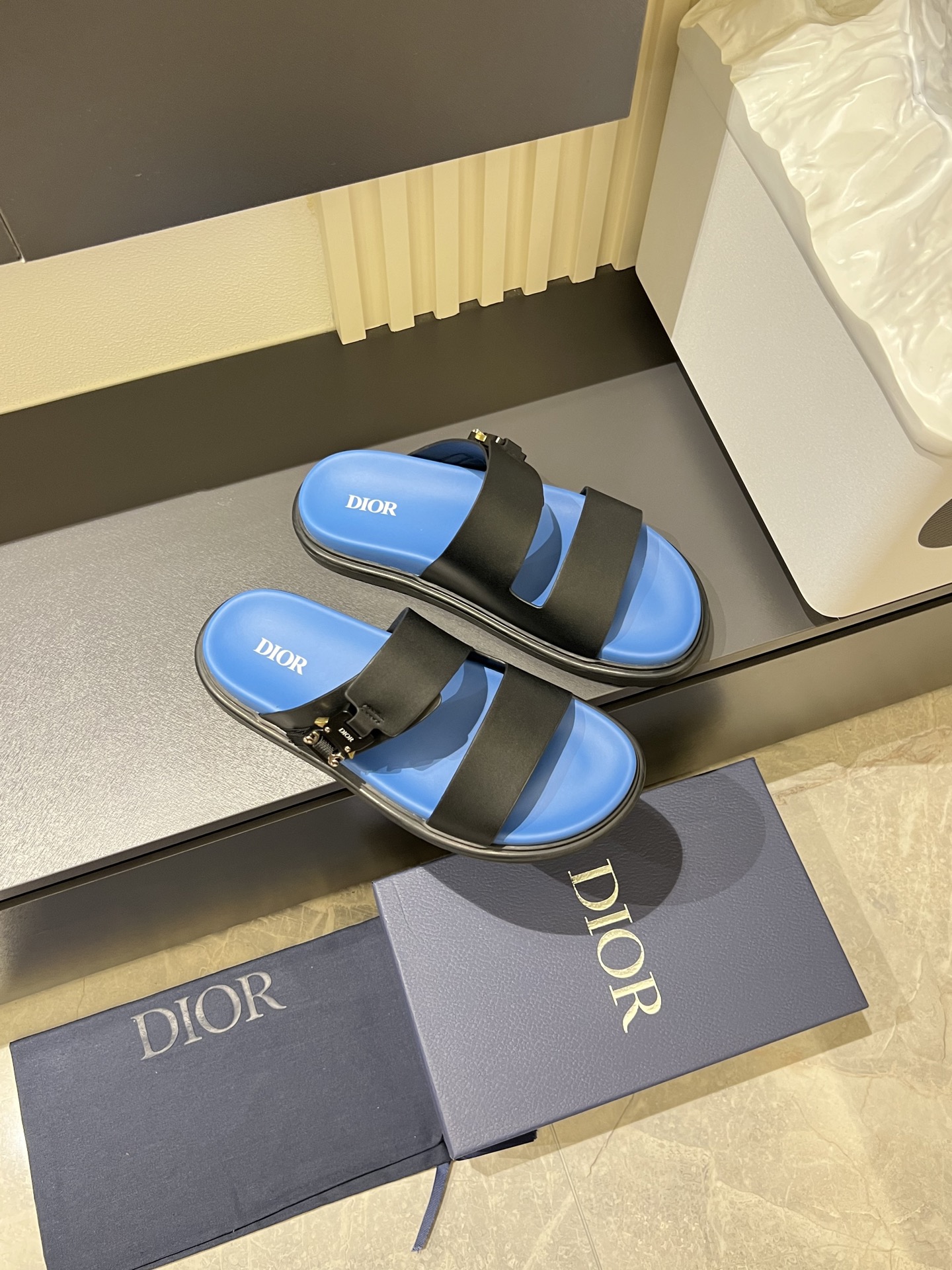 Dior shoe