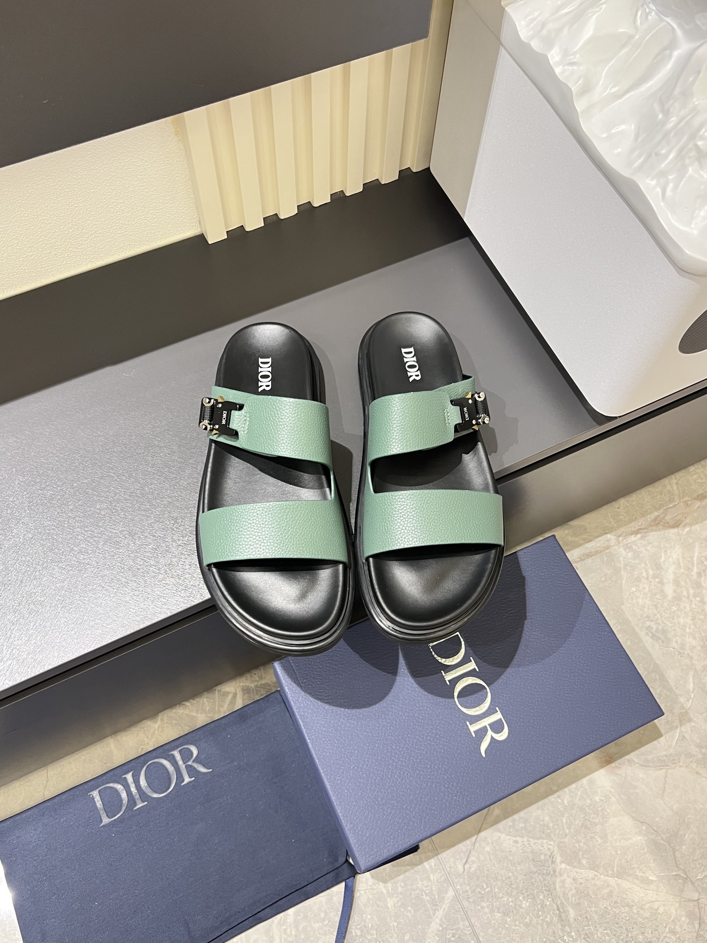 Dior shoe