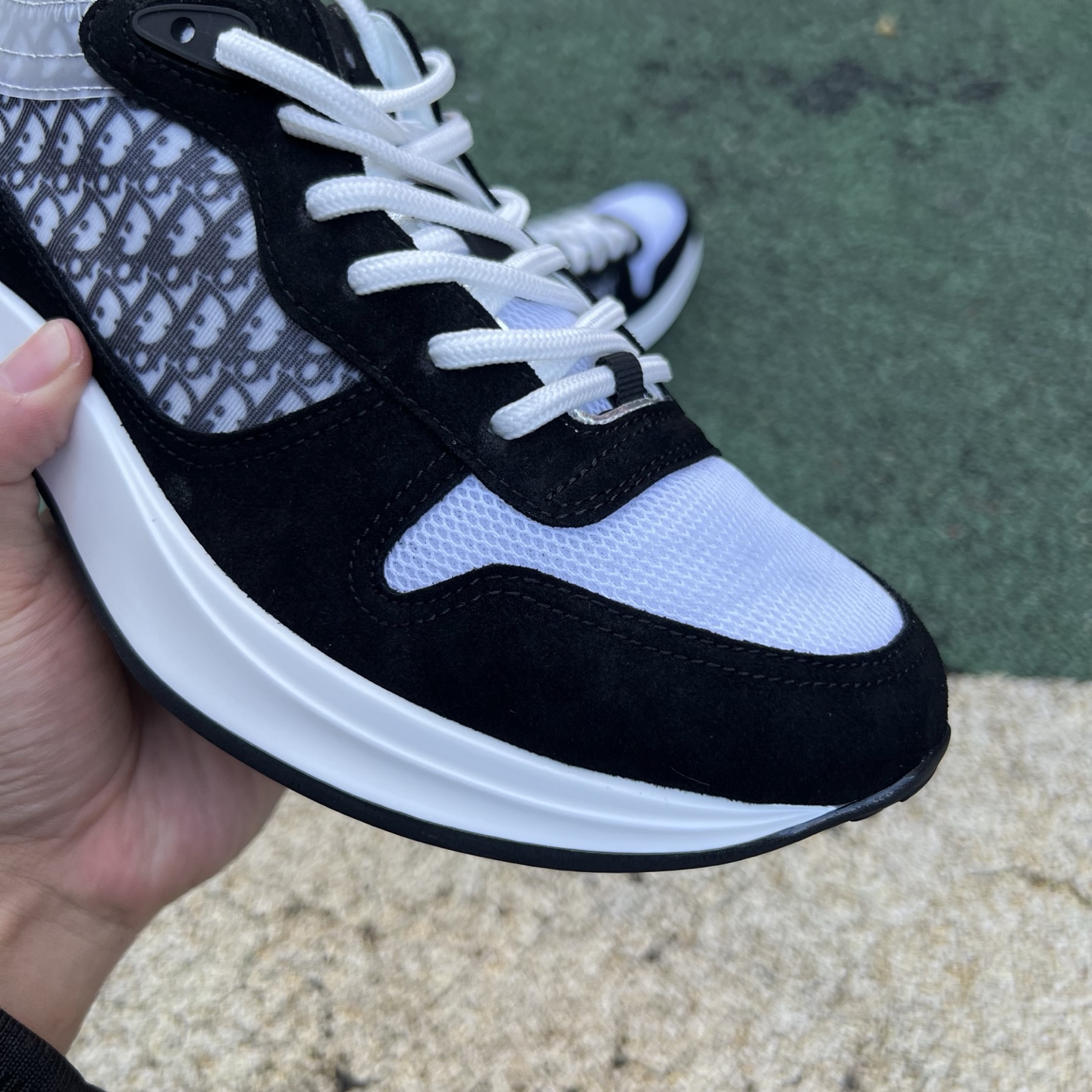 Dior