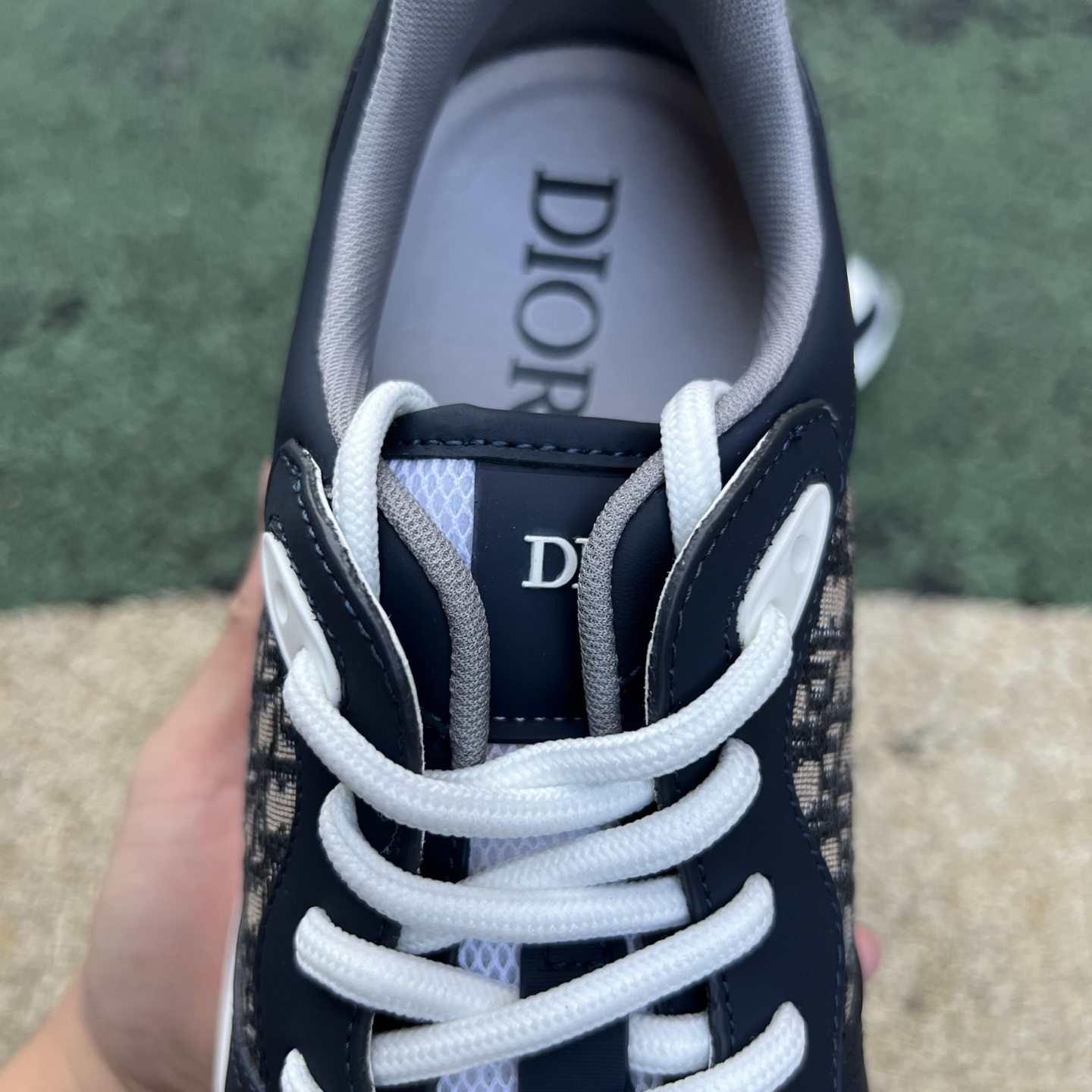 Dior