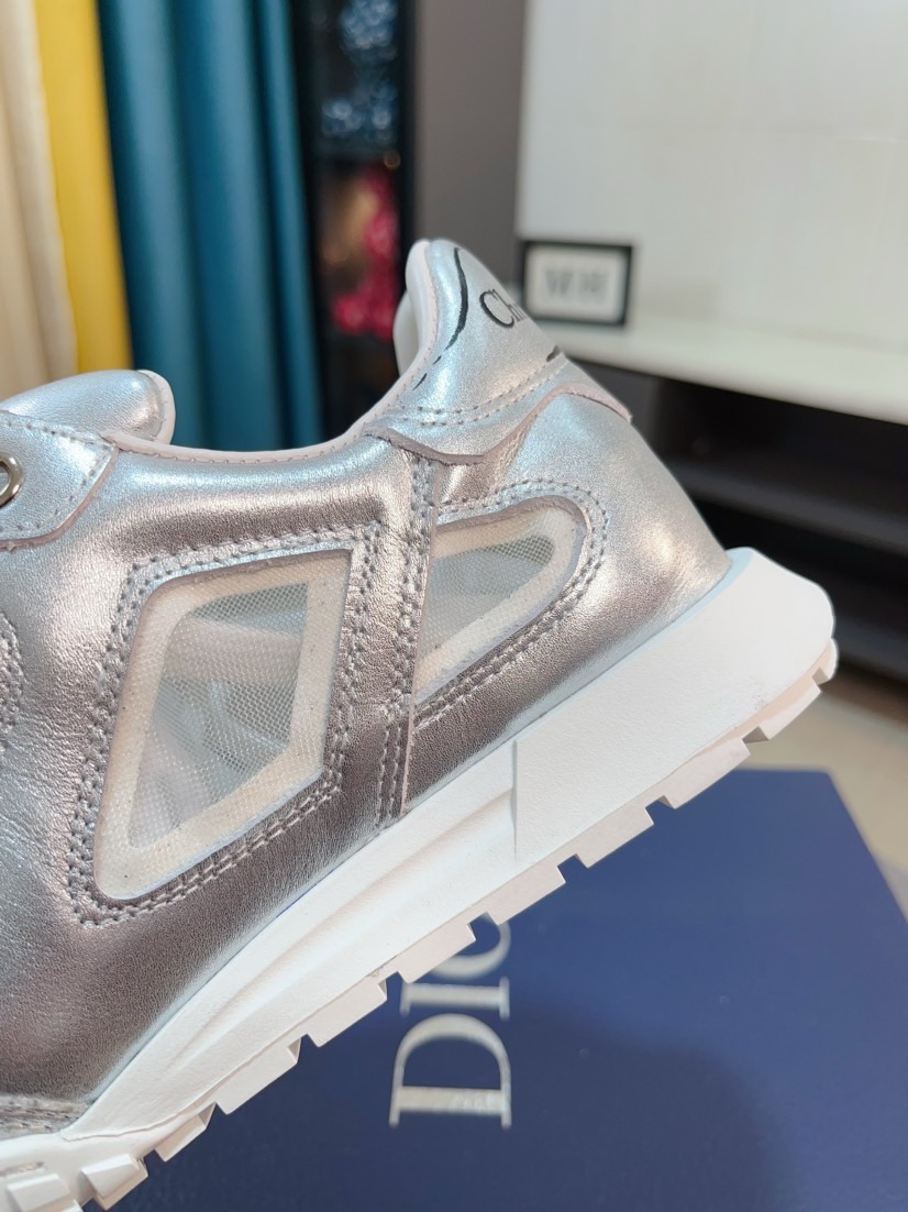 Dior shoe