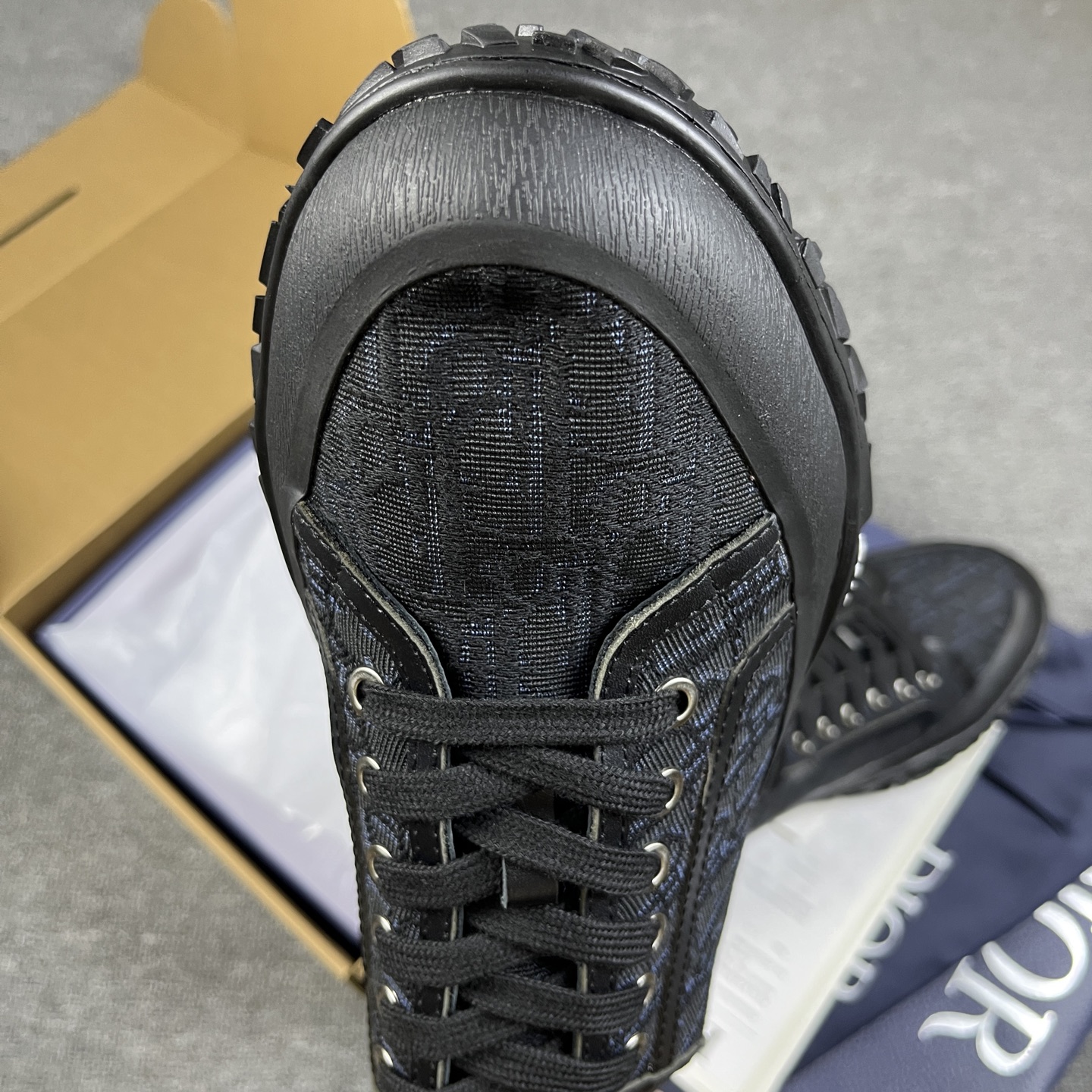 Dior