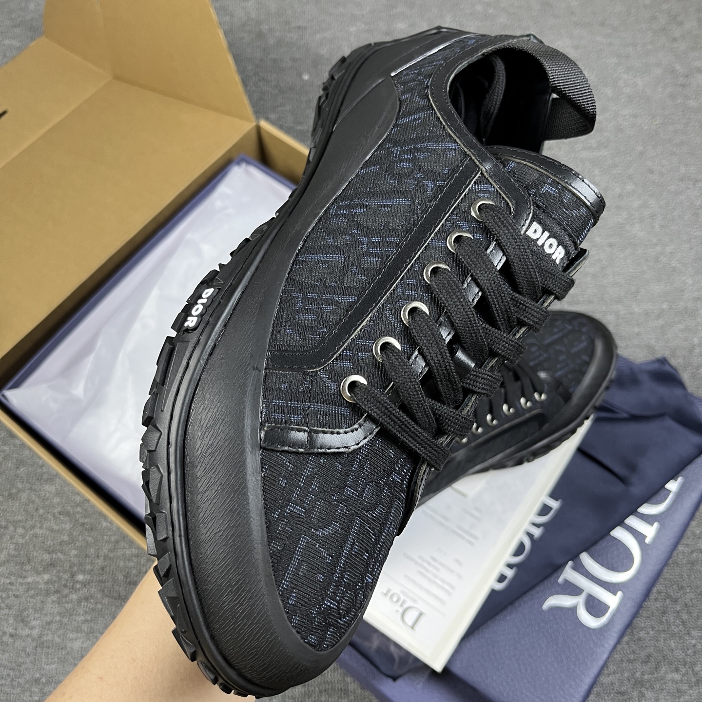 Dior
